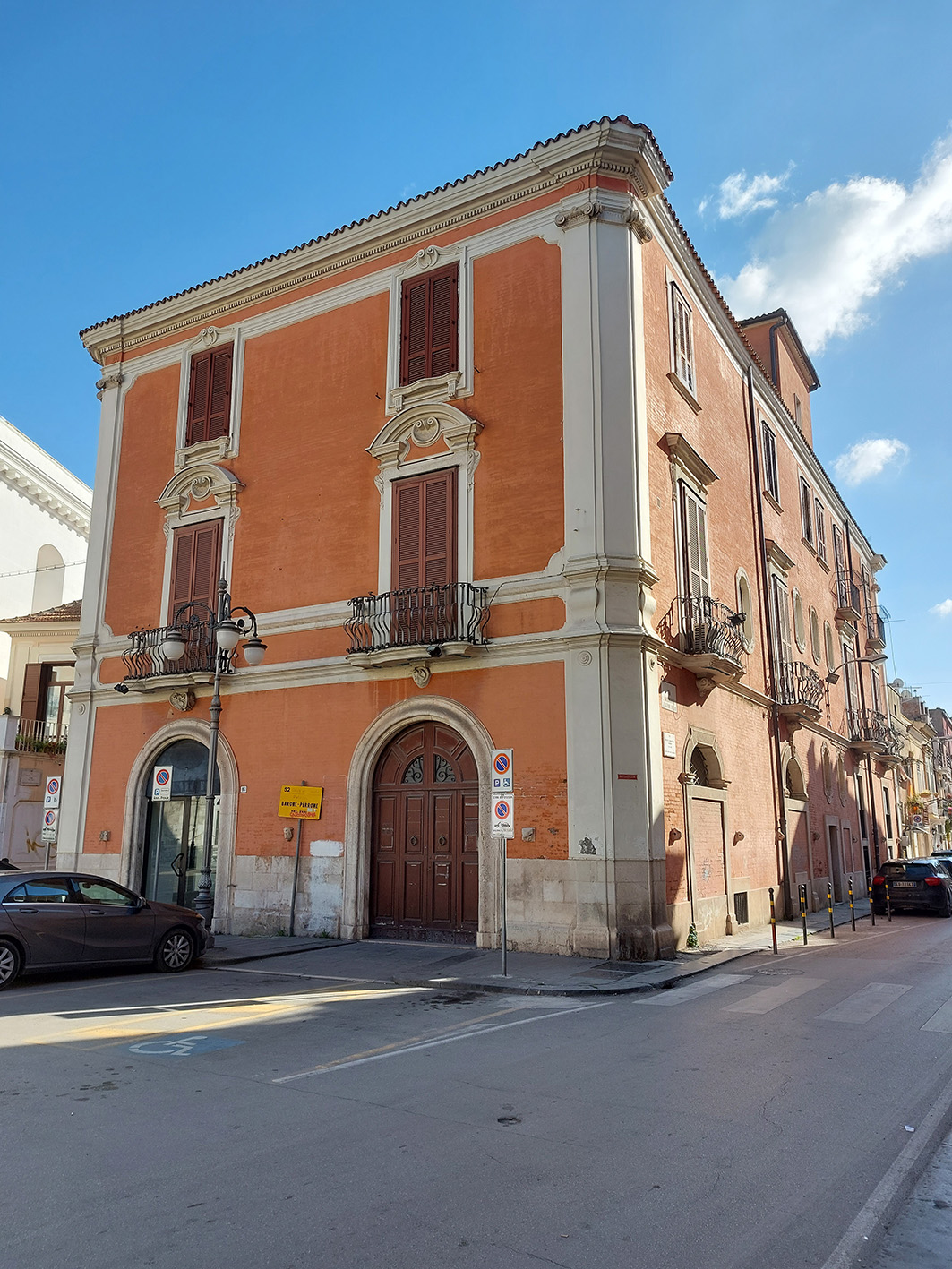 Palazzo Sede Ina, Palazzo Perrone (ex) (palazzo) - Foggia (FG) 