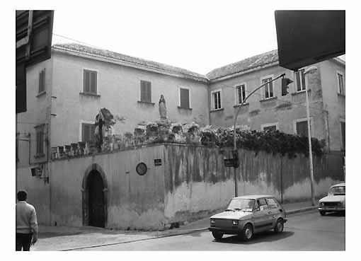 palazzo, arcivescovile - Manfredonia (FG)  (XVIII; XX)