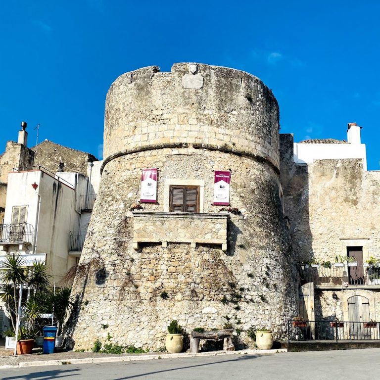 castello, fortificato - Peschici (FG) 