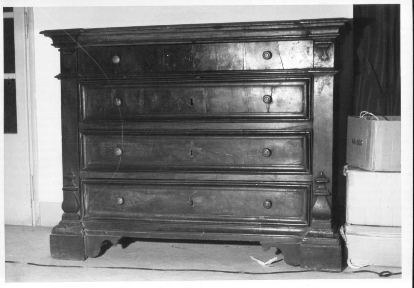 cassettone, opera isolata - bottega Italia centrale (sec. XVII)