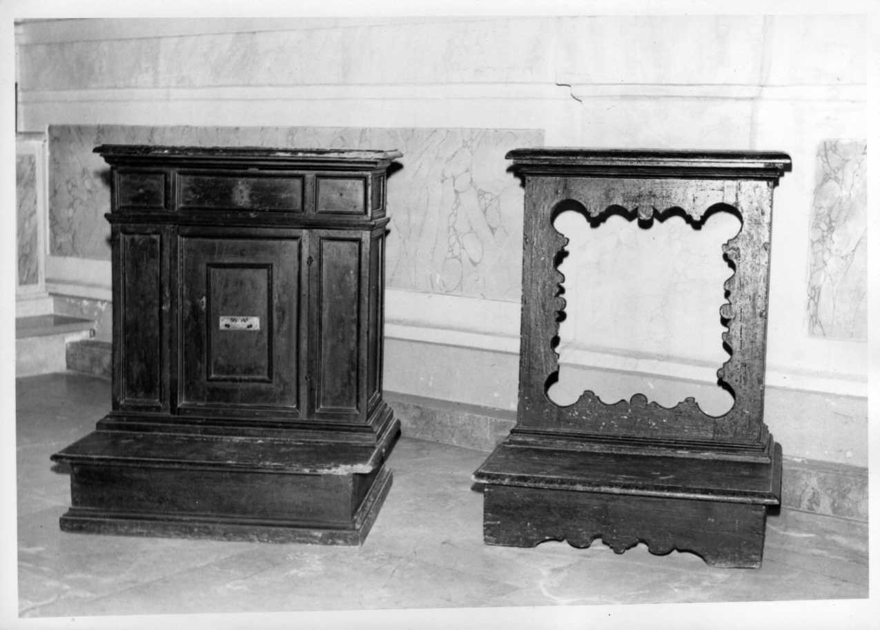 inginocchiatoio, opera isolata - bottega Italia centrale (sec. XVII)