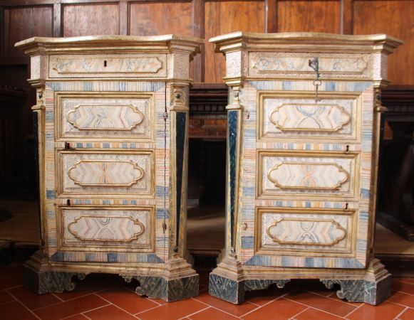 armadietto, coppia - bottega umbra (sec. XVIII)