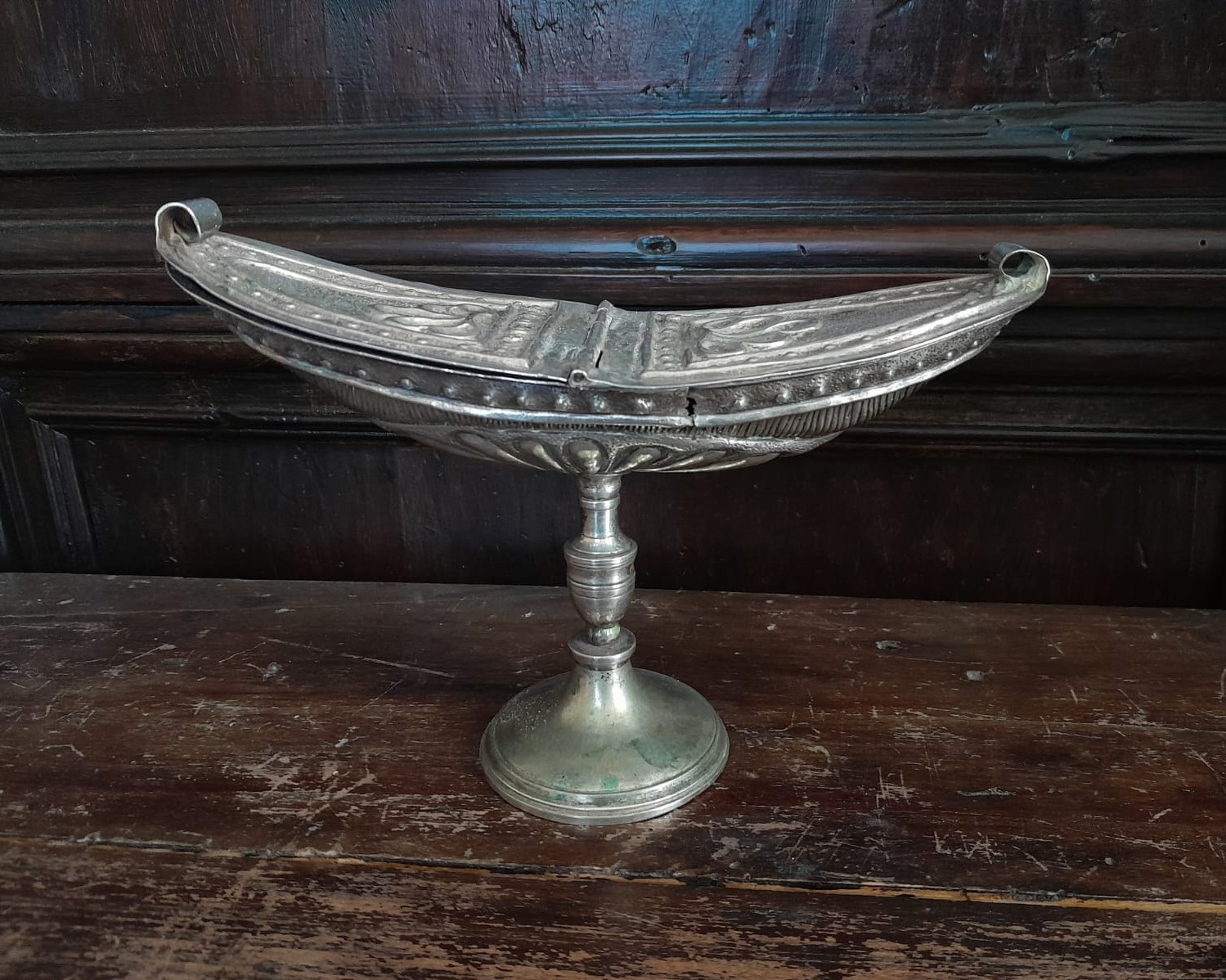 navicella portaincenso - a doppia valva, opera isolata - bottega umbra (sec. XVIII)