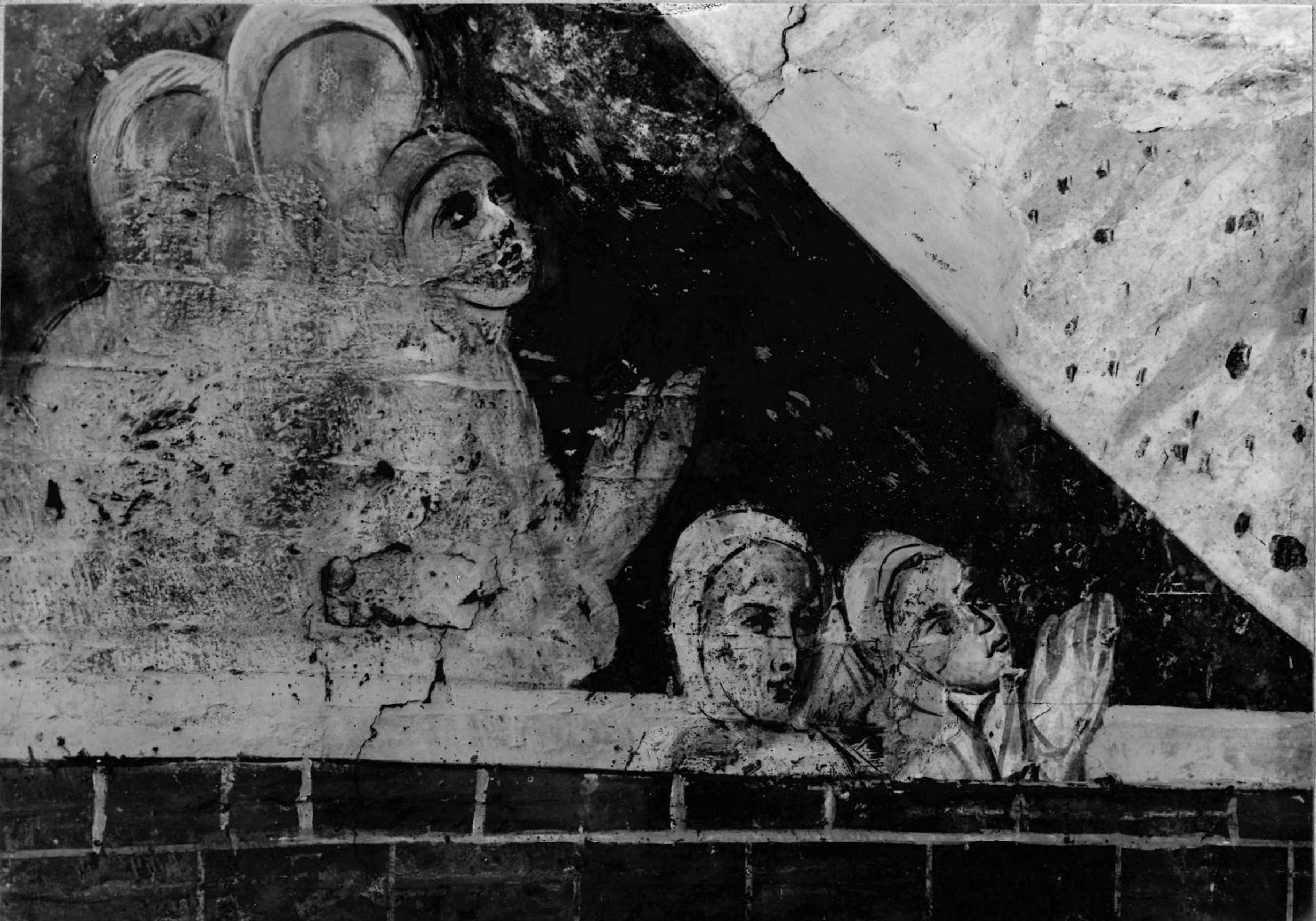 Architettura - Chiese - Apparati decorativi - Cremona (positivo) di Fazioli, Ernesto (studio) (metà XX)