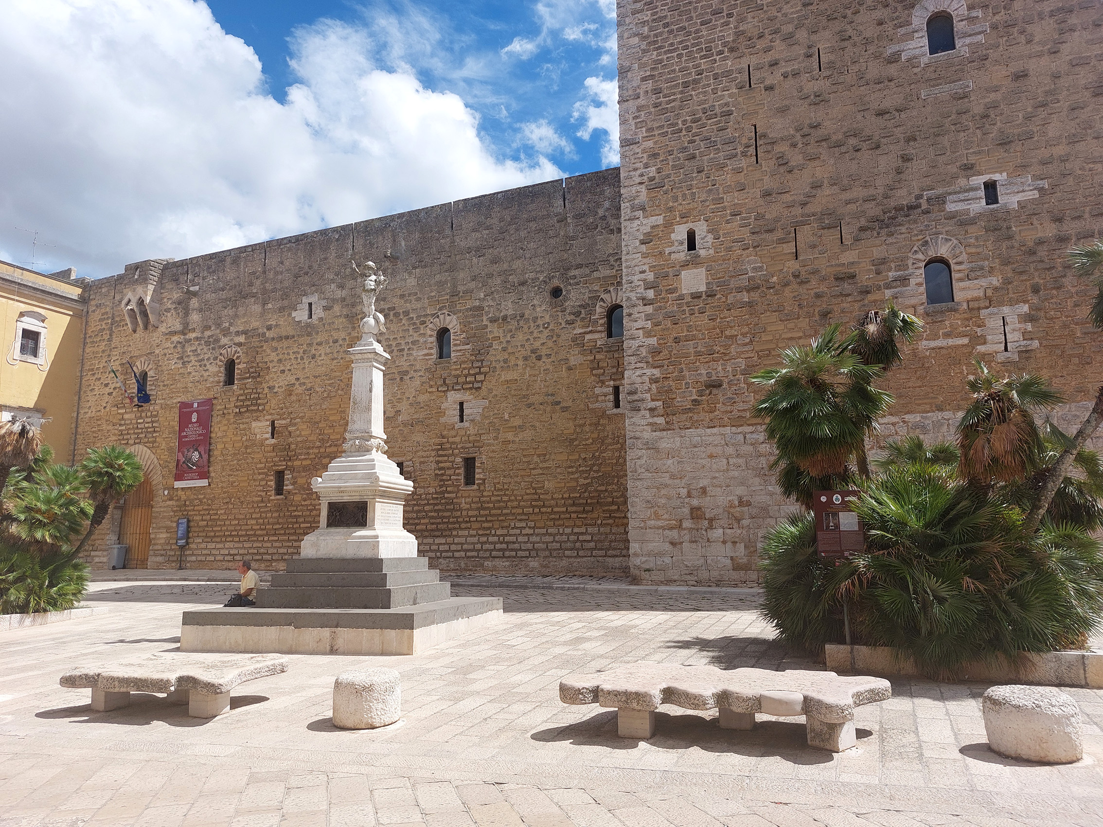 castello, normanno - Gioia del Colle (BA) 