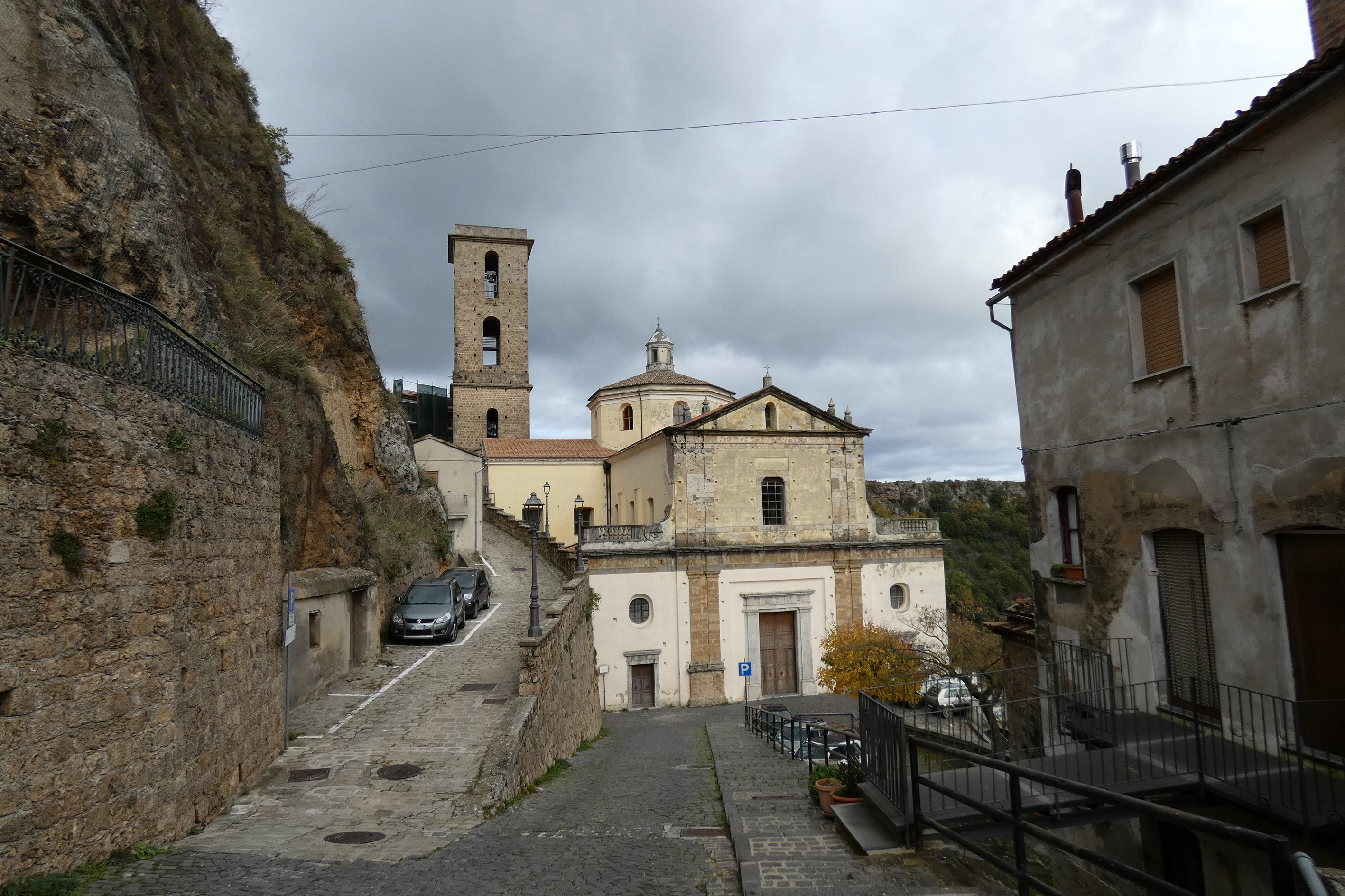Chiesa dei Santi Apostoli Pietro e Paolo (chiesa, parrocchiale) - San Chirico Raparo (PZ) 