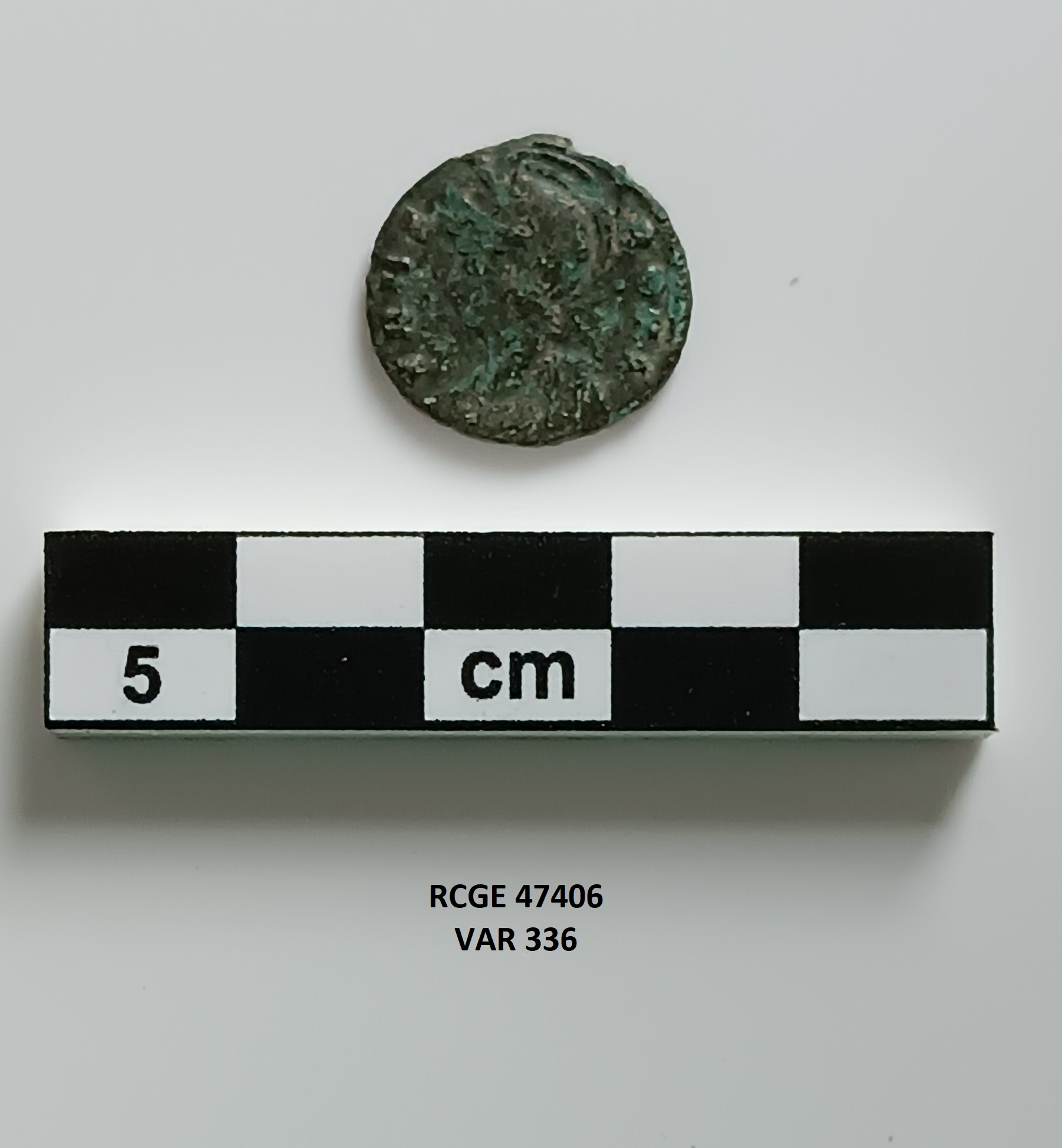 moneta - Follis ridotto - ambito romano (prima metà SECOLI/ IV)