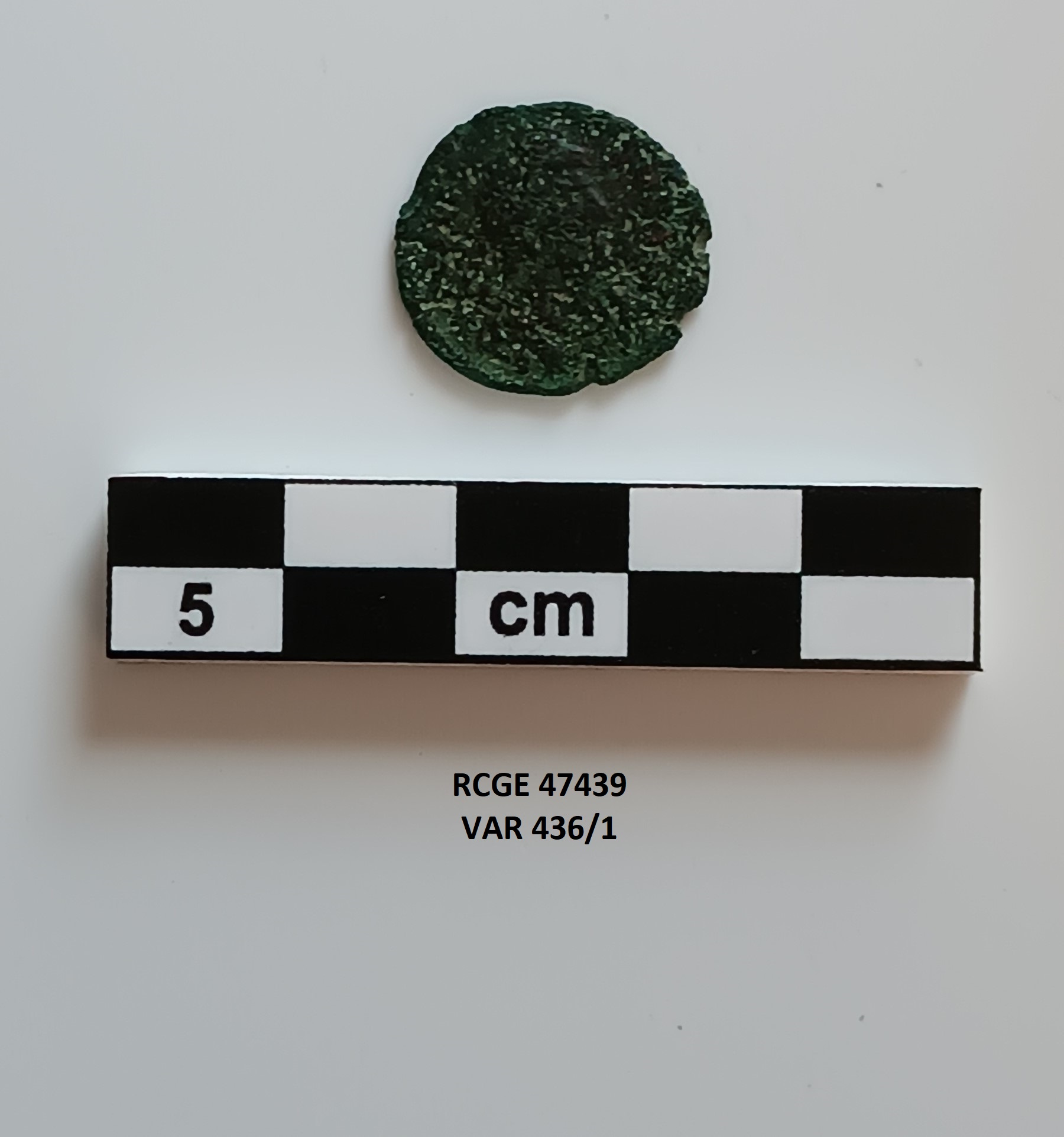moneta - AE3 - ambito romano (seconda metà SECOLI/ IV)