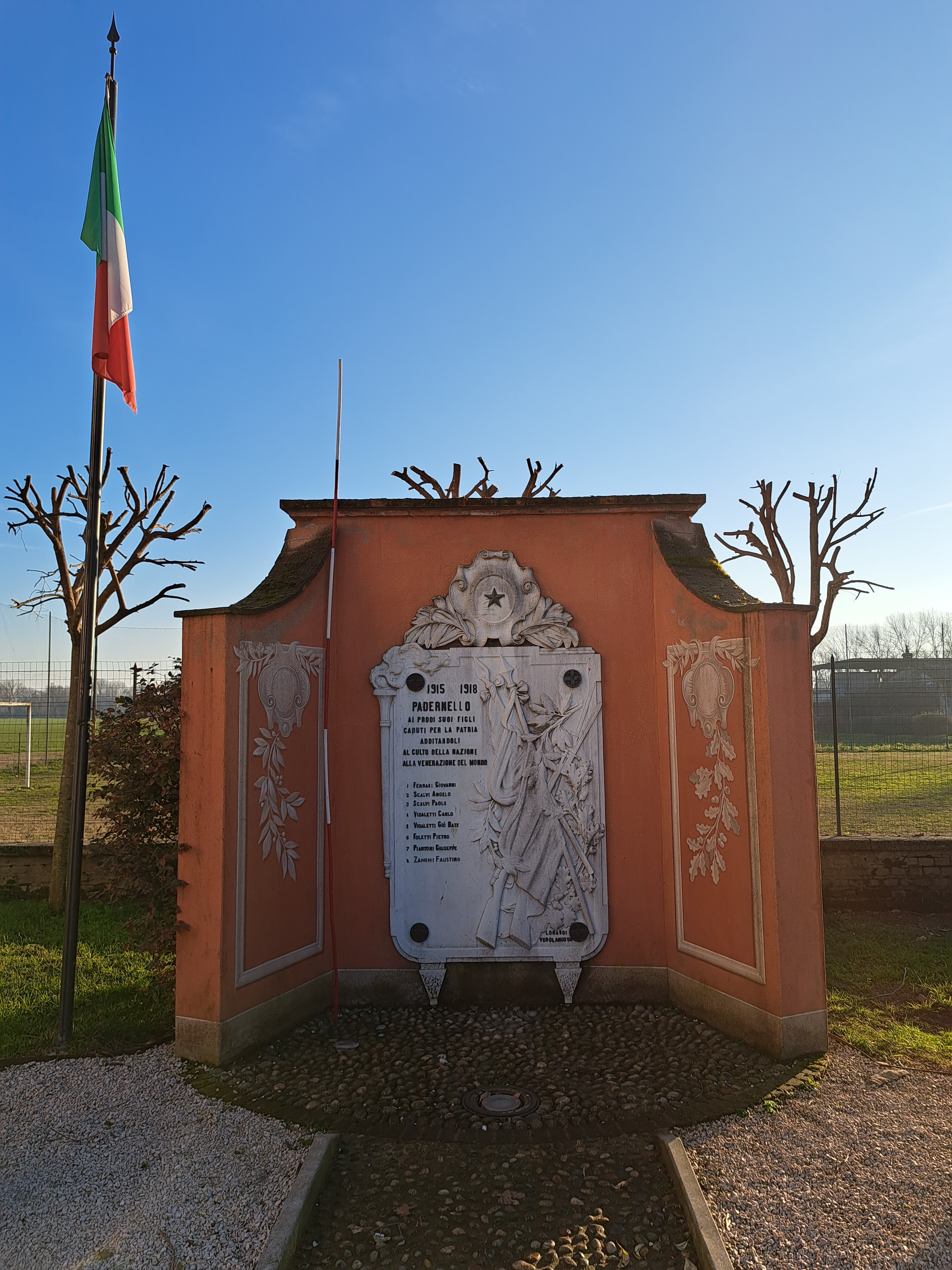 Tropaion, Stella d'Italia, Fiamma del sacrificio-del ricordo, Croce di Cristo (monumento ai caduti - a stele, opera isolata) - ambito bresciano (primo quarto XX)