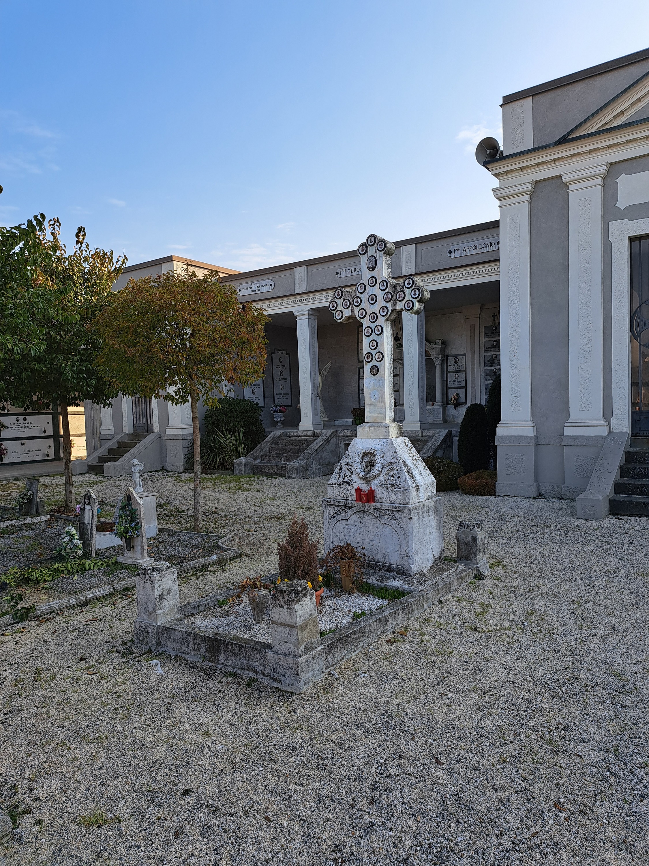 Croce di Cristo (monumento ai caduti - a cippo, opera isolata) - ambito bresciano (primo quarto, seconda metà XX, XX)