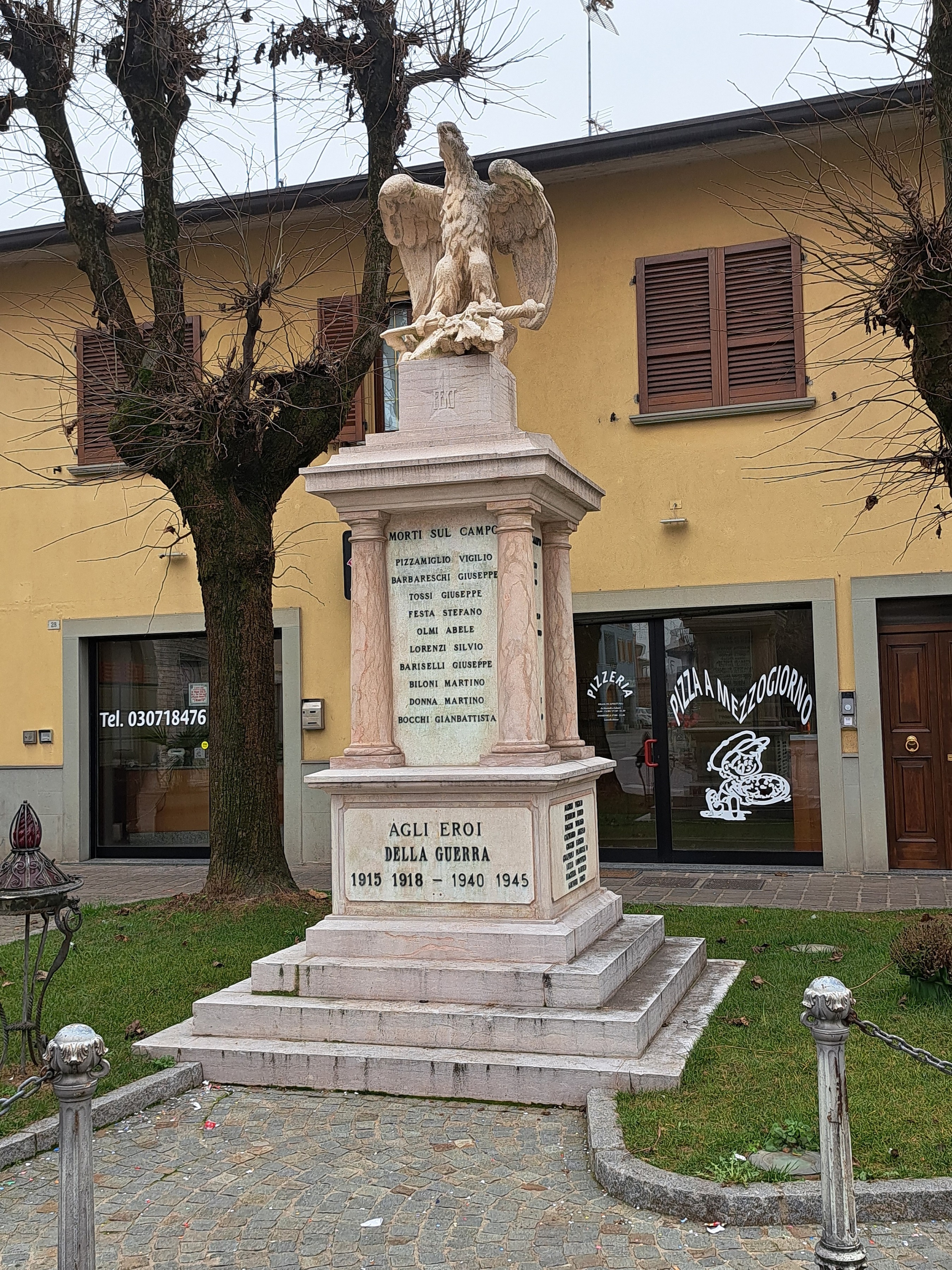 allegoria della Vittoria come aquila, Stella d'Italia (monumento ai caduti - a stele, opera isolata) - ambito bresciano (primo quarto, seconda metà XX, XX)