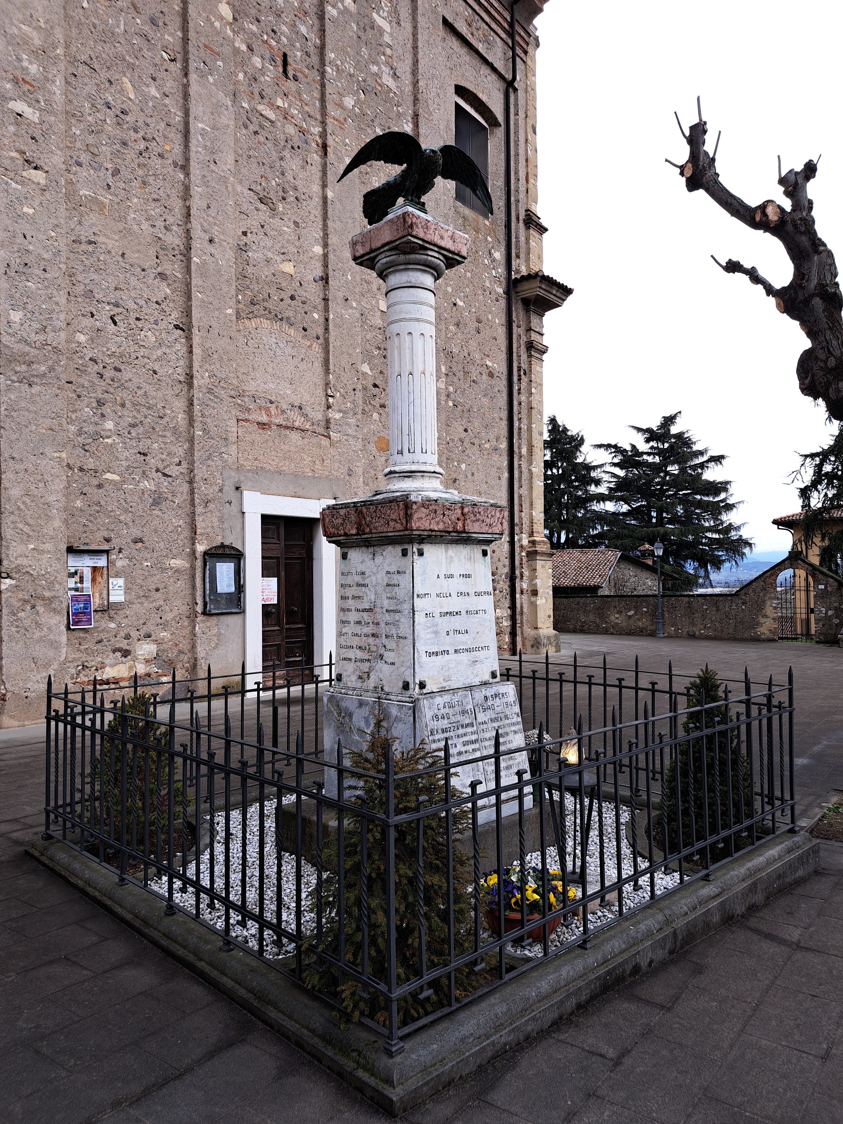 Allegoria della Vittoria come aquila (monumento ai caduti - a colonna, opera isolata) - ambito bresciano (primo quarto, seconda metà XX, XX)