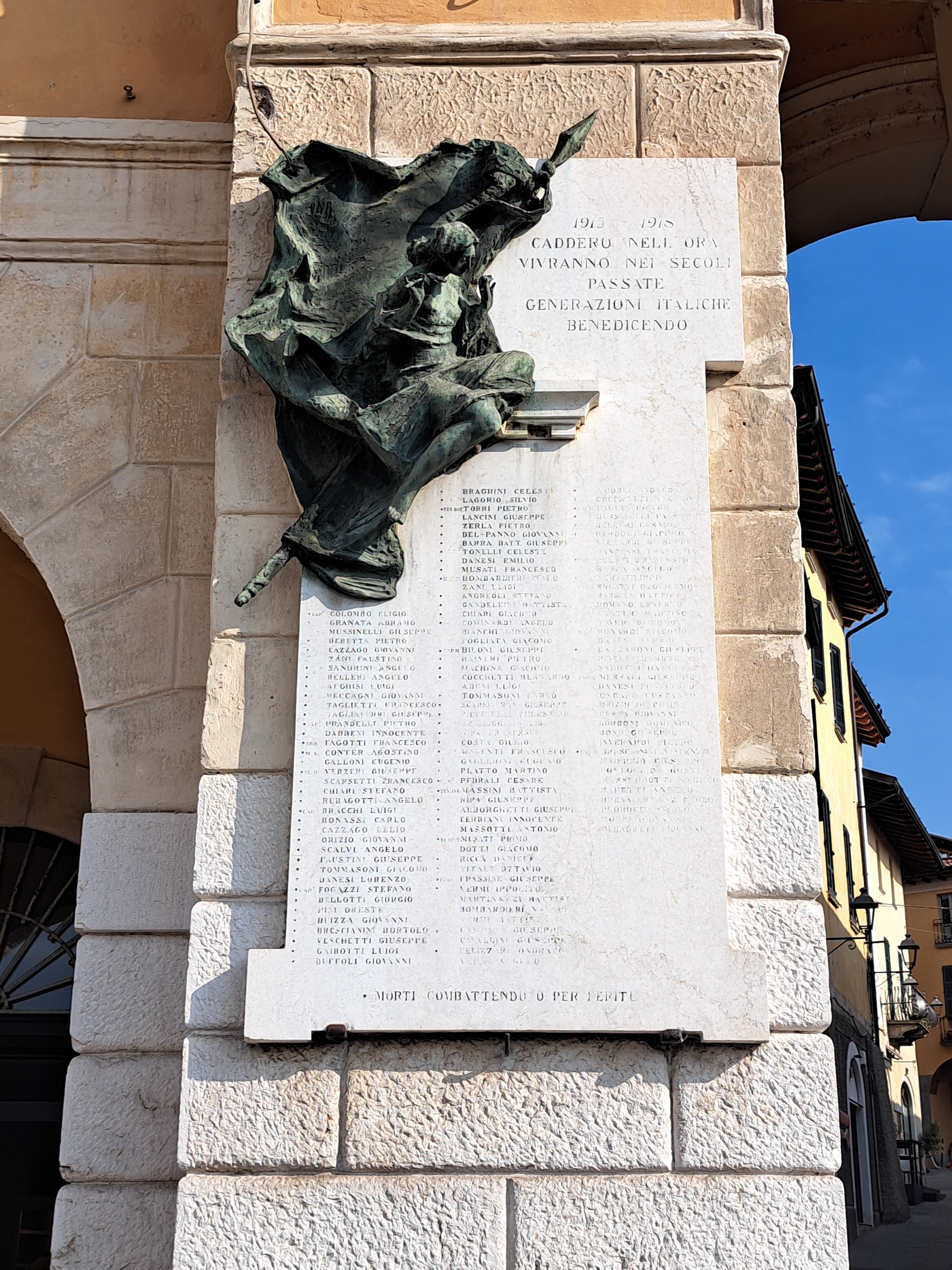 Allegoria della Patria (monumento ai caduti - a lapide, opera isolata) - ambito bresciano (primo quarto XX)