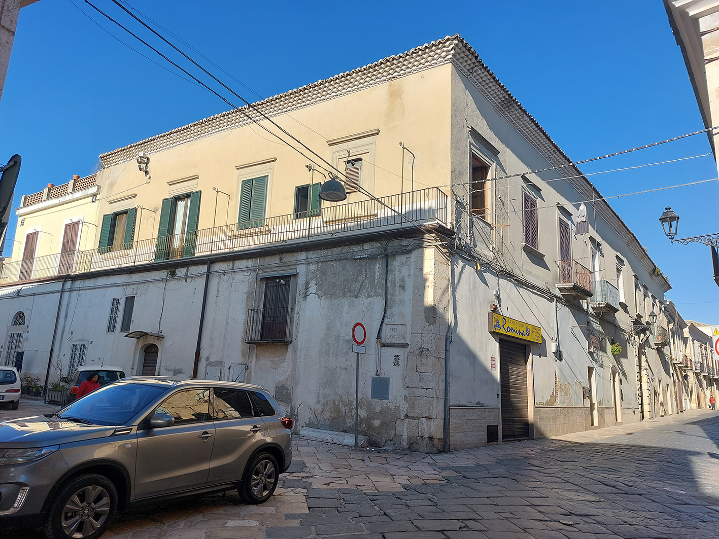 Palazzo Lombardo (palazzo, gentilizio) - Lucera (FG) 