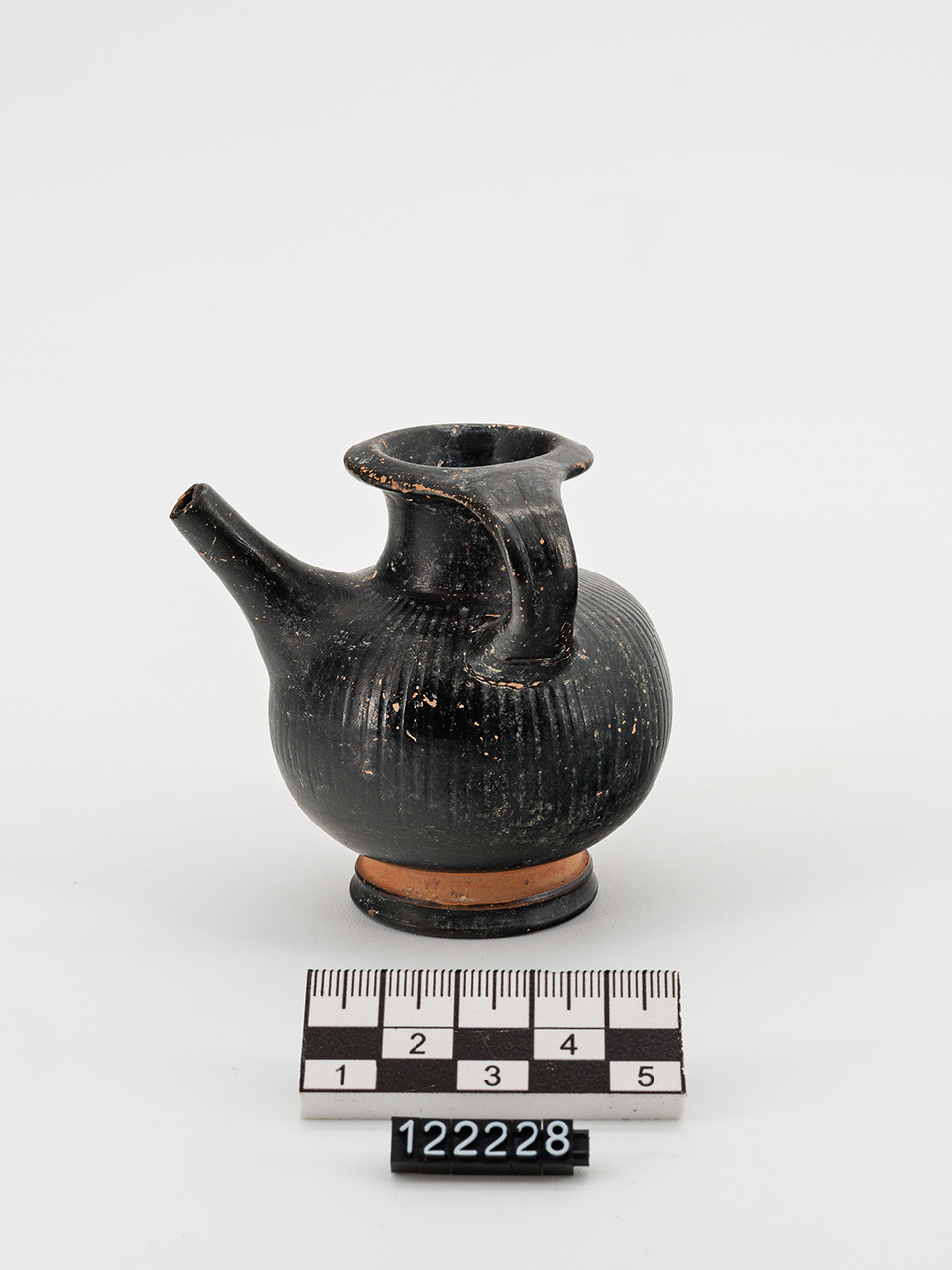 guttus (seconda metà IV a.C)