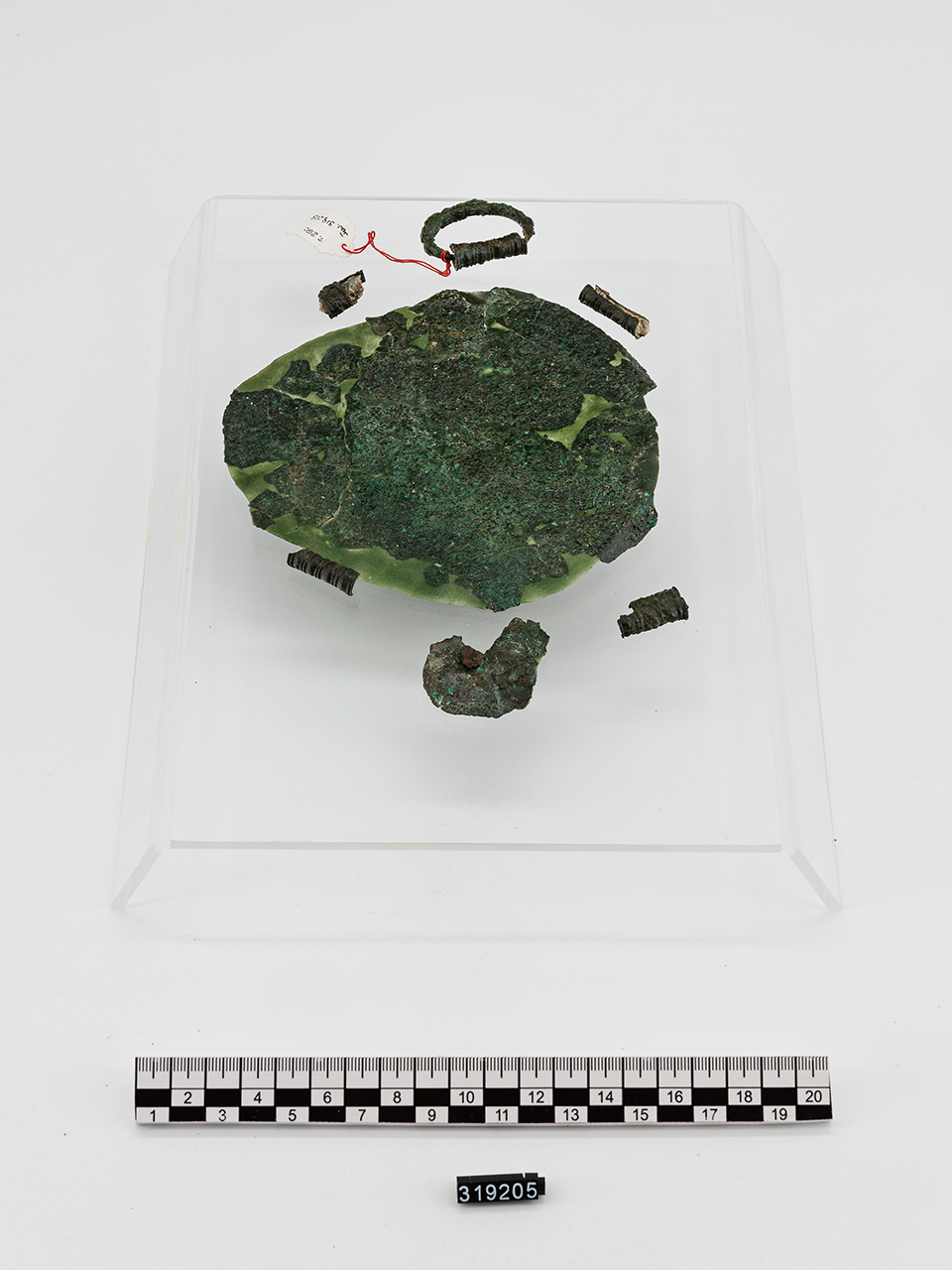 specchio - produzione magnogreca (prima metà V a.C)