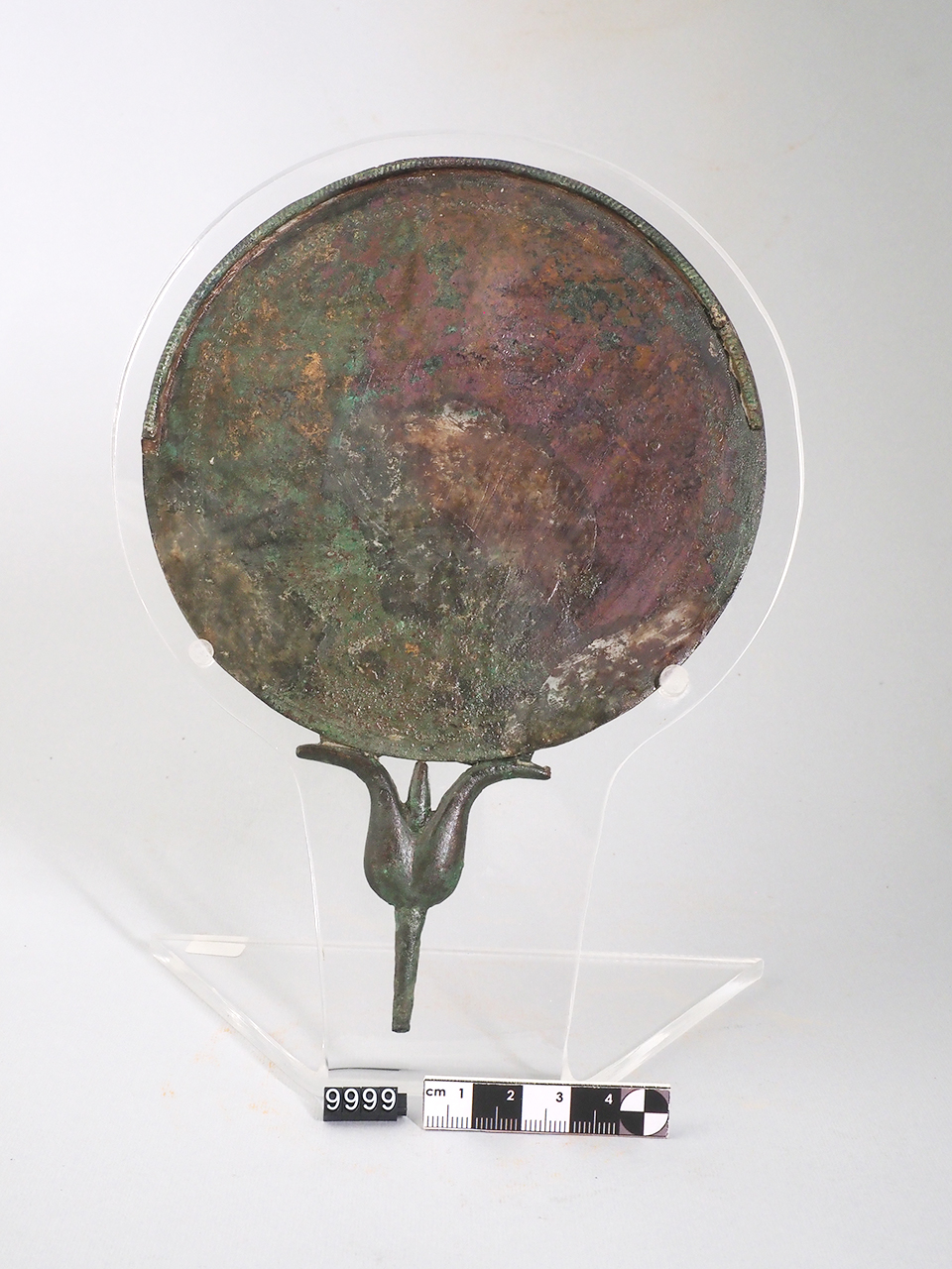 specchio - produzione italiota (V a.C)