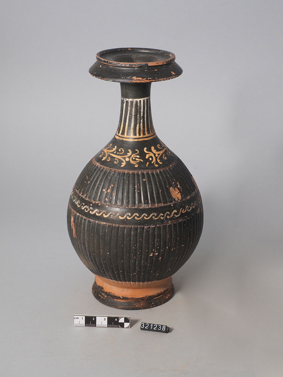 bombylios - produzione magnogreca (ultimo quarto IV a.C)