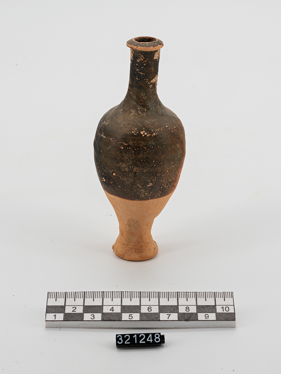 unguentario/ piriforme - produzione magnogreca (fine/ inizio IV a.C.-III a.C)