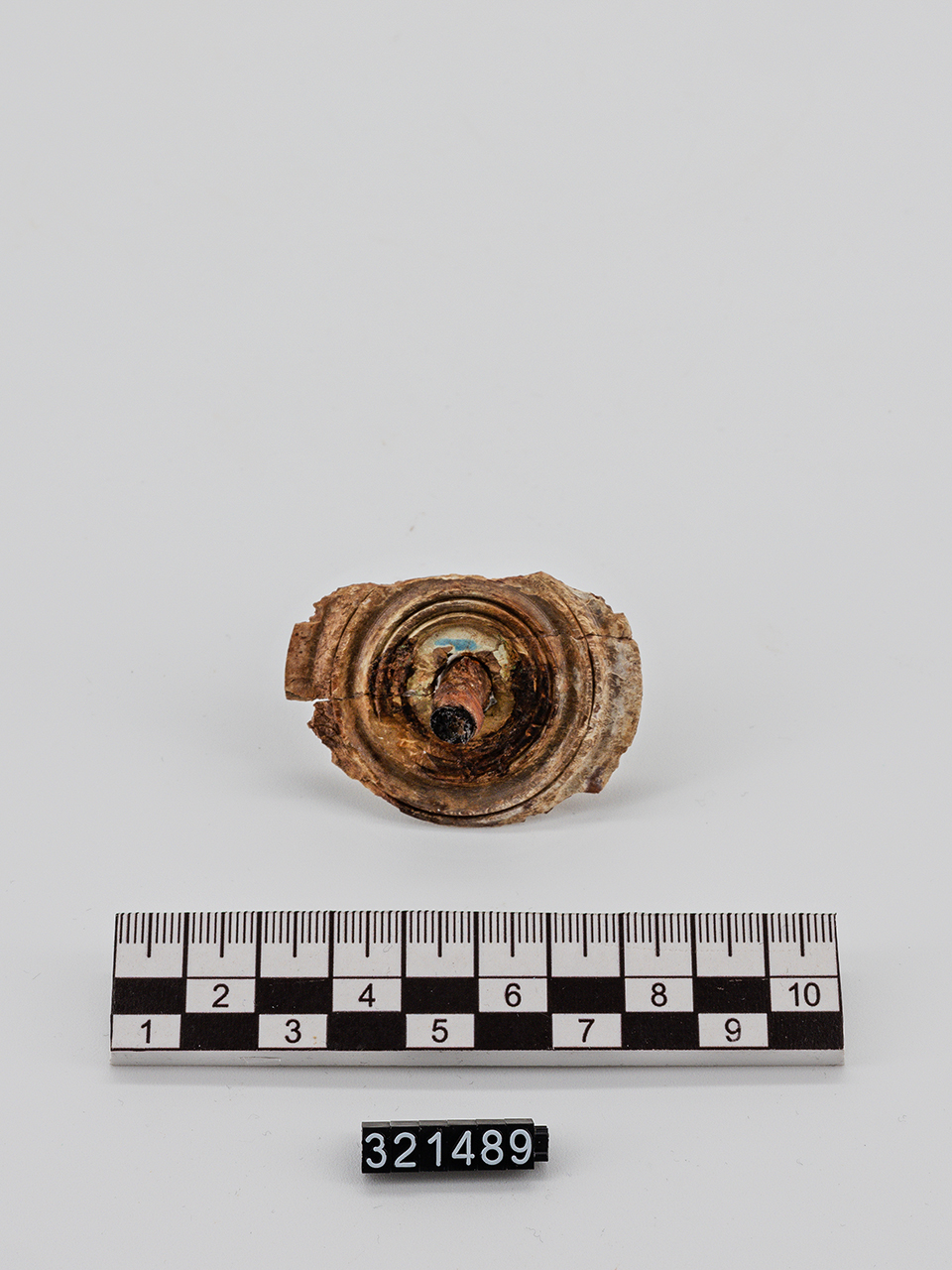 disco - produzione orientale (?) (primo quarto VI a.C)