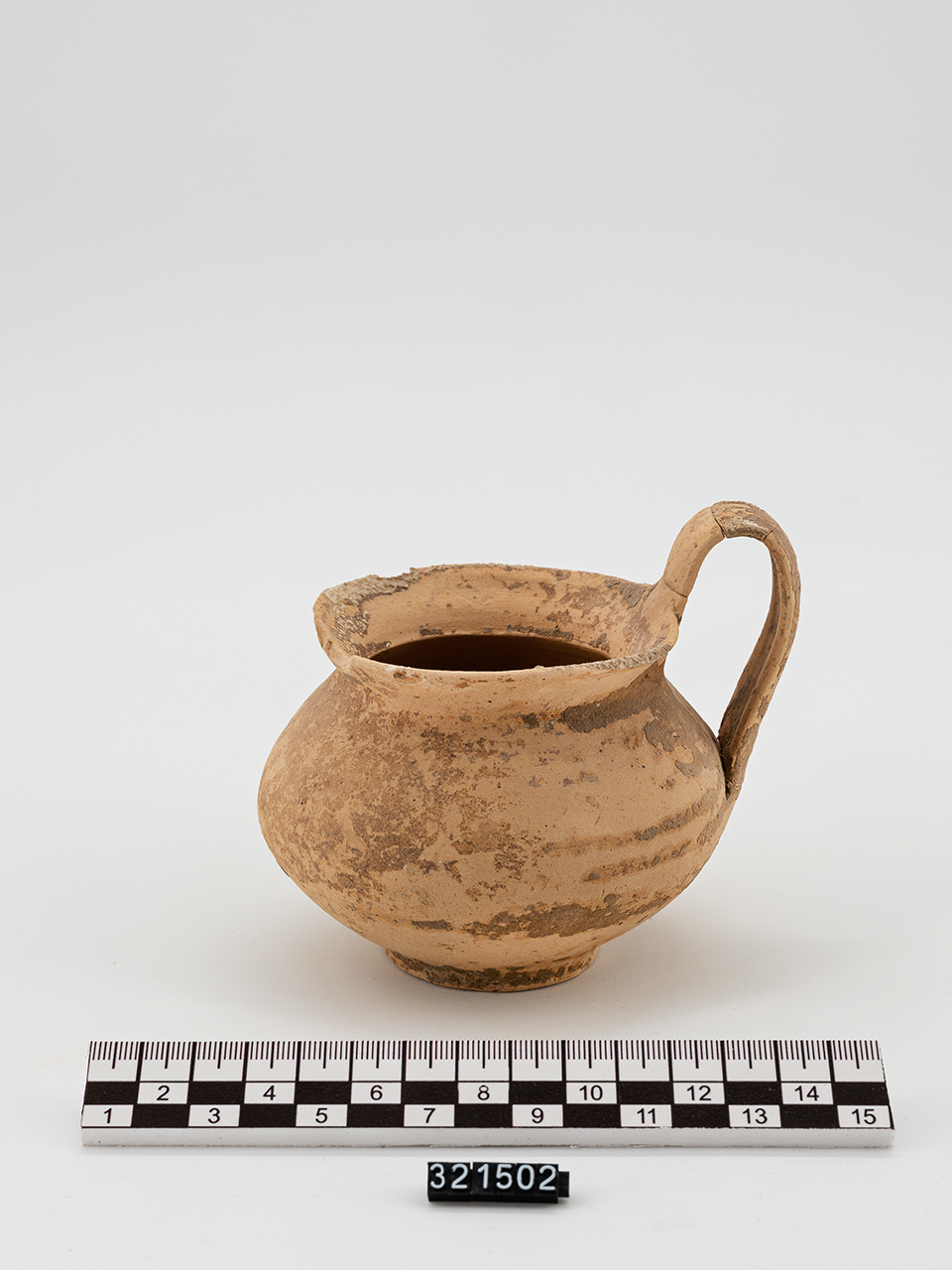 boccale - produzione enotria (VII a.C)