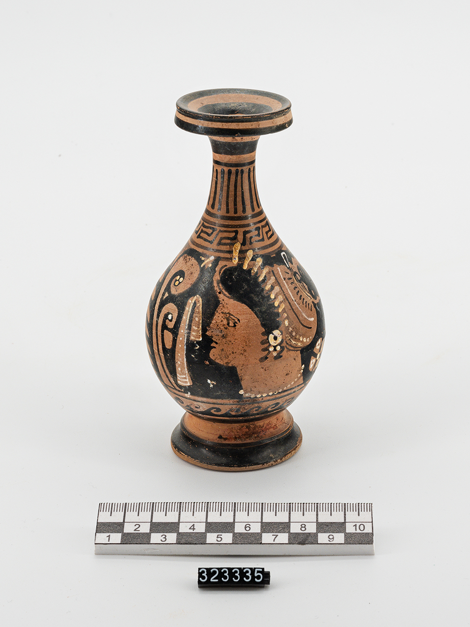 bombylios - Produzione apula (inizio IV a.C)