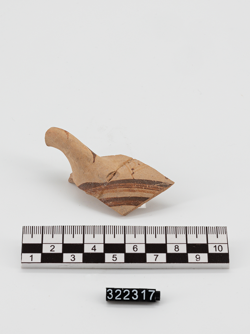 coppa/ carenata - Produzione Protogeometrica enotria (Età del Bronzo recente)