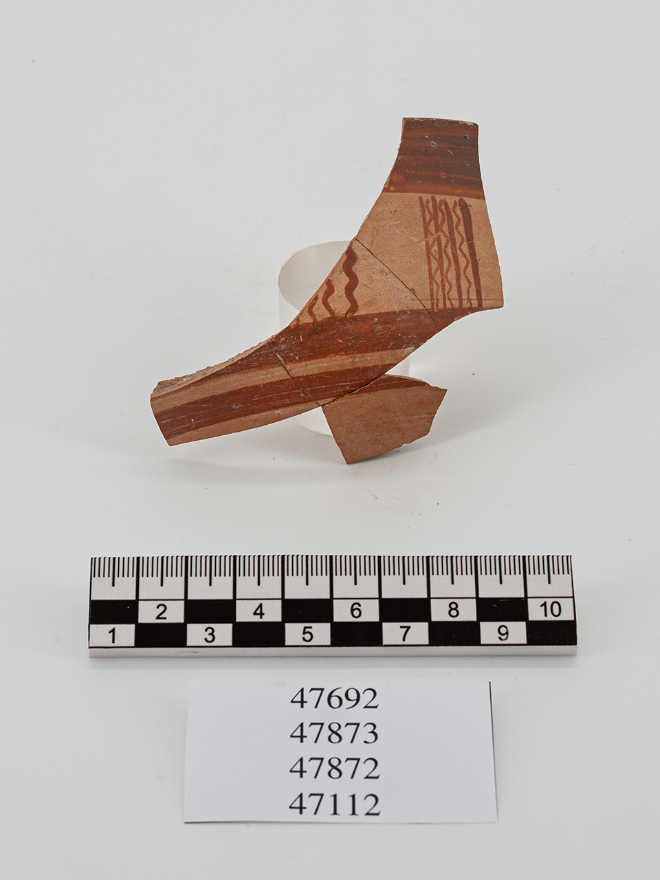 coppa/ orlo - italo-miceneo (PERIODIZZAZIONI/ PROTOSTORIA/ Età del Bronzo/ Età del Bronzo recente)