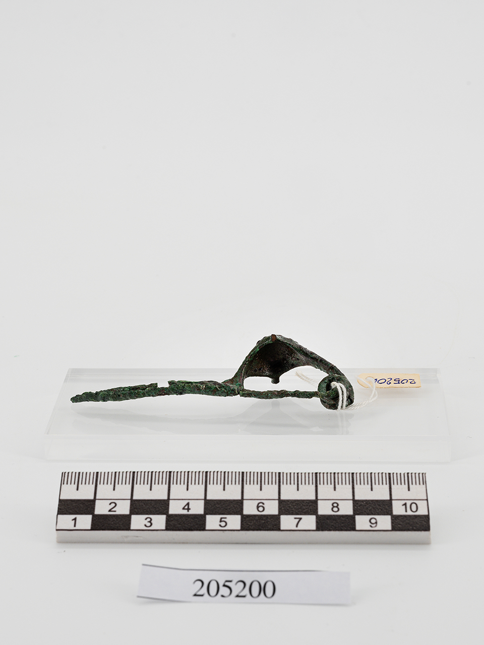 fibula/ a navicella (SECOLI/ VII a.C)