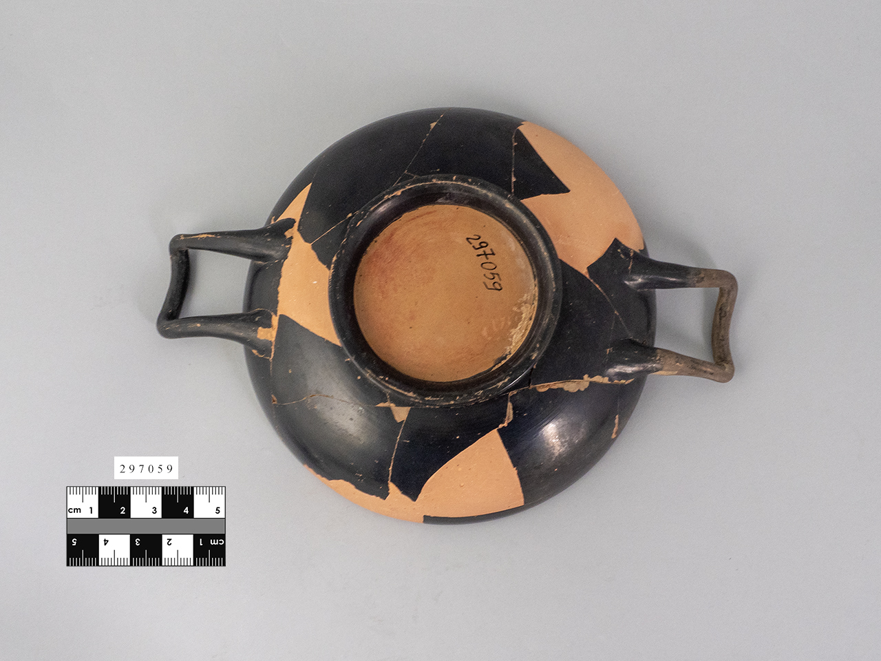 kylix (SECOLI/ ARCHI DI SECOLI/ V a.C.-IV a.C)