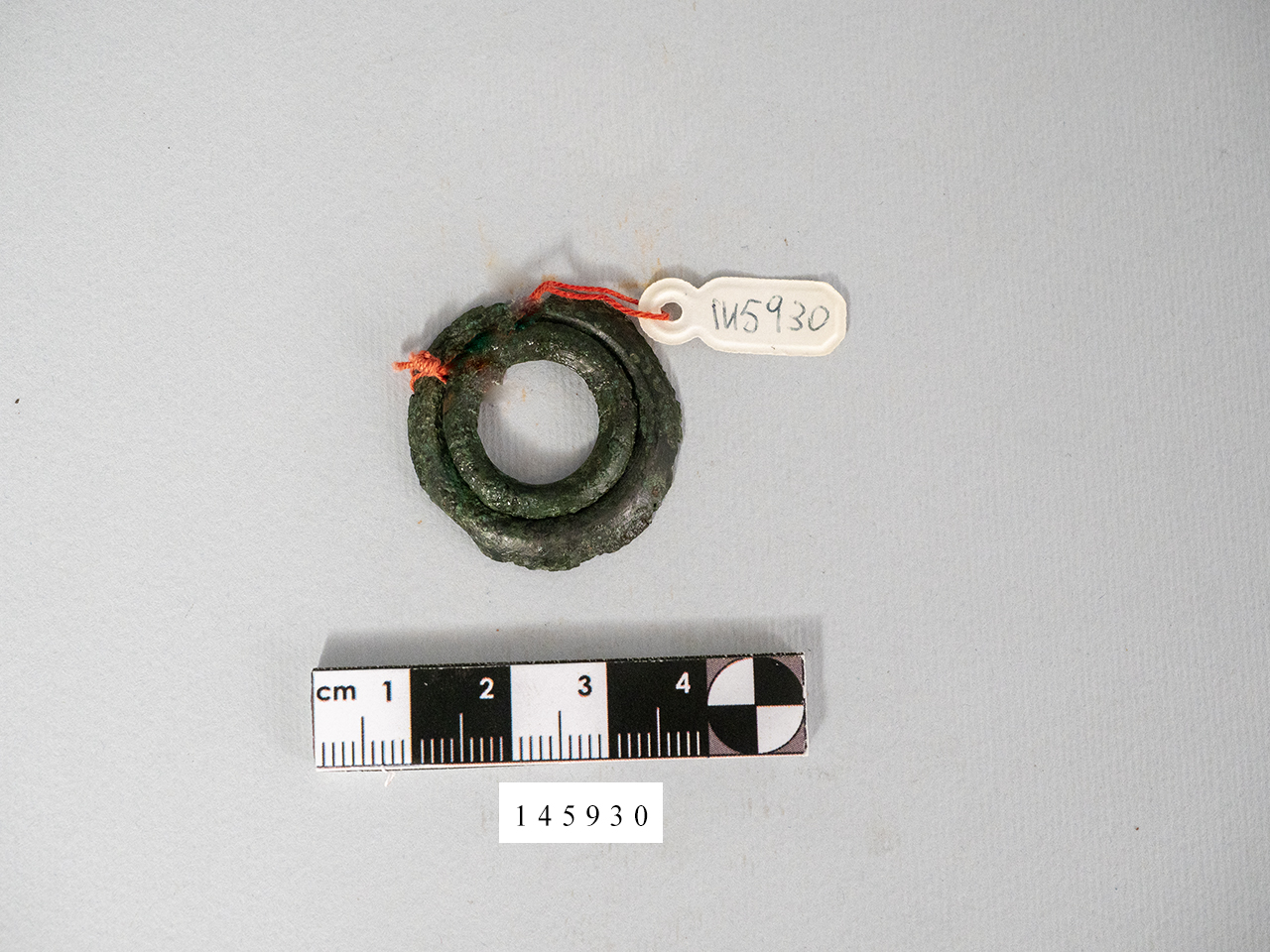 anello (PERIODIZZAZIONI/ PROTOSTORIA/ Età del Ferro/ Media età del Ferro)