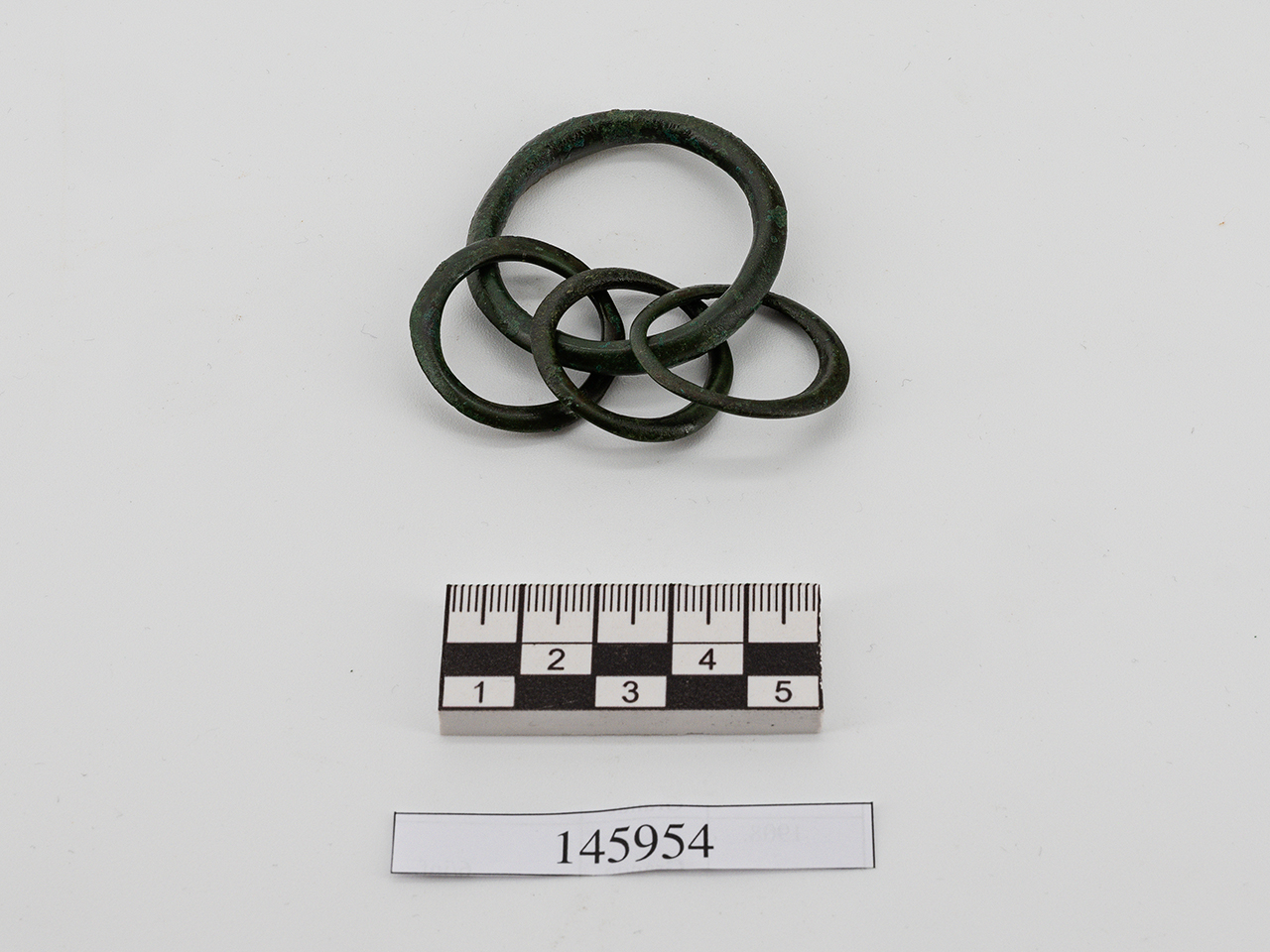 pendente (PERIODIZZAZIONI/ PROTOSTORIA/ Età del Ferro/ Media età del Ferro)