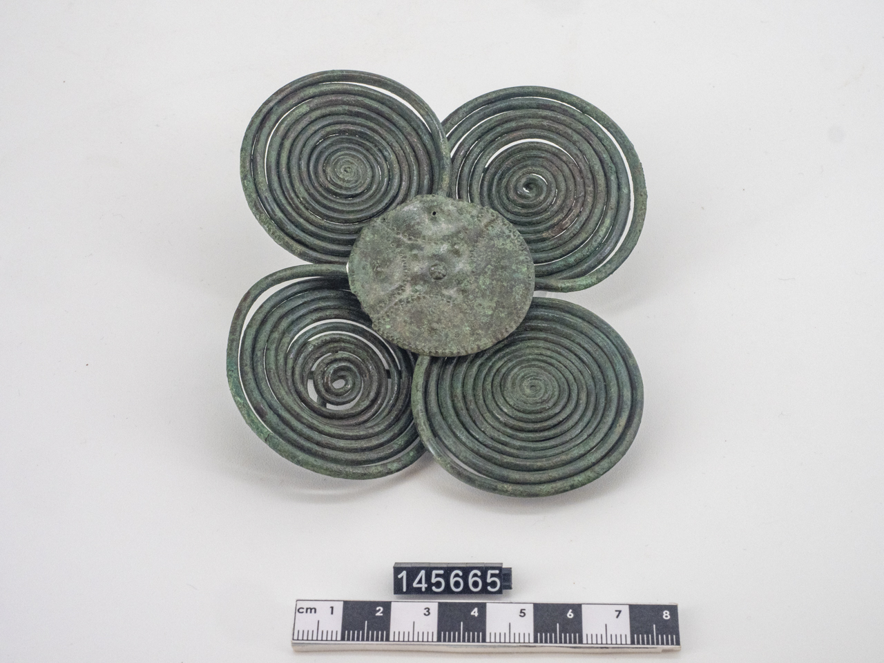 fibula/ a quattro spirali (prima metà SECOLI/ VIII a.C)