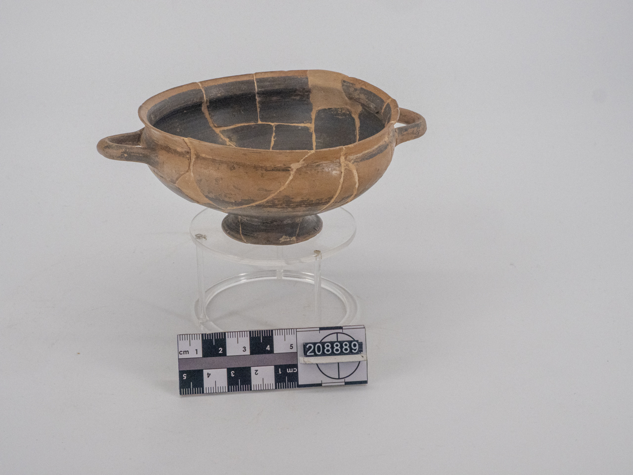 kylix (metà SECOLI/ VI a.C)