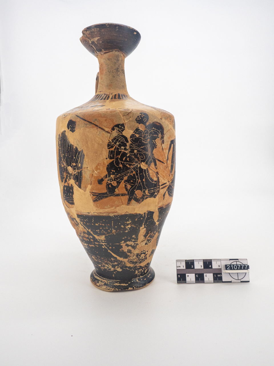 lekythos (fine SECOLI/ VI a.C)