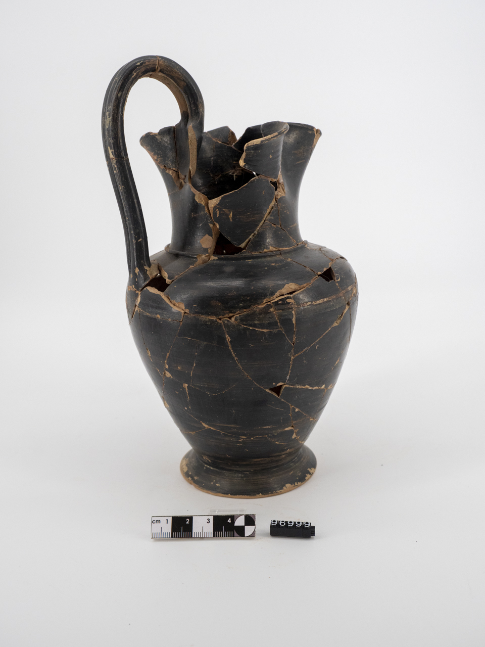 oinochoe, trilobata (fine SECOLI/ VI a.C)