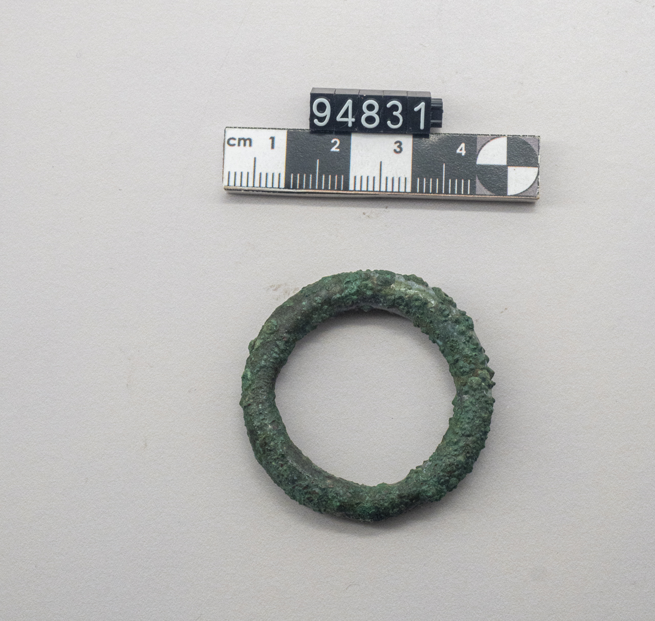 anello/ da sospensione (SECOLI/ VI a.C)