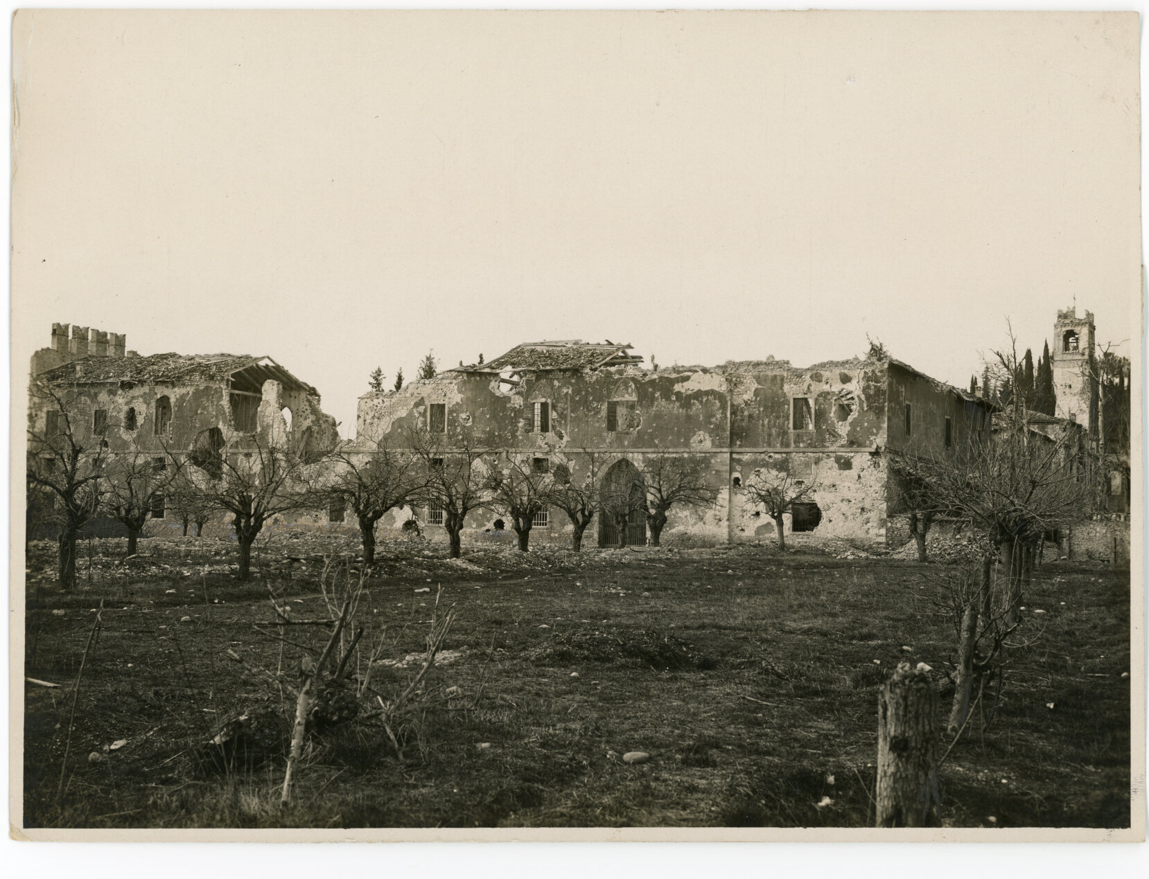 Guerra mondiale 1914-1918 - Danni di guerra - Battaglie del Piave <1917-1918> (positivo) di Servizio fotografico del Comando Supremo (laboratorio) (XX)