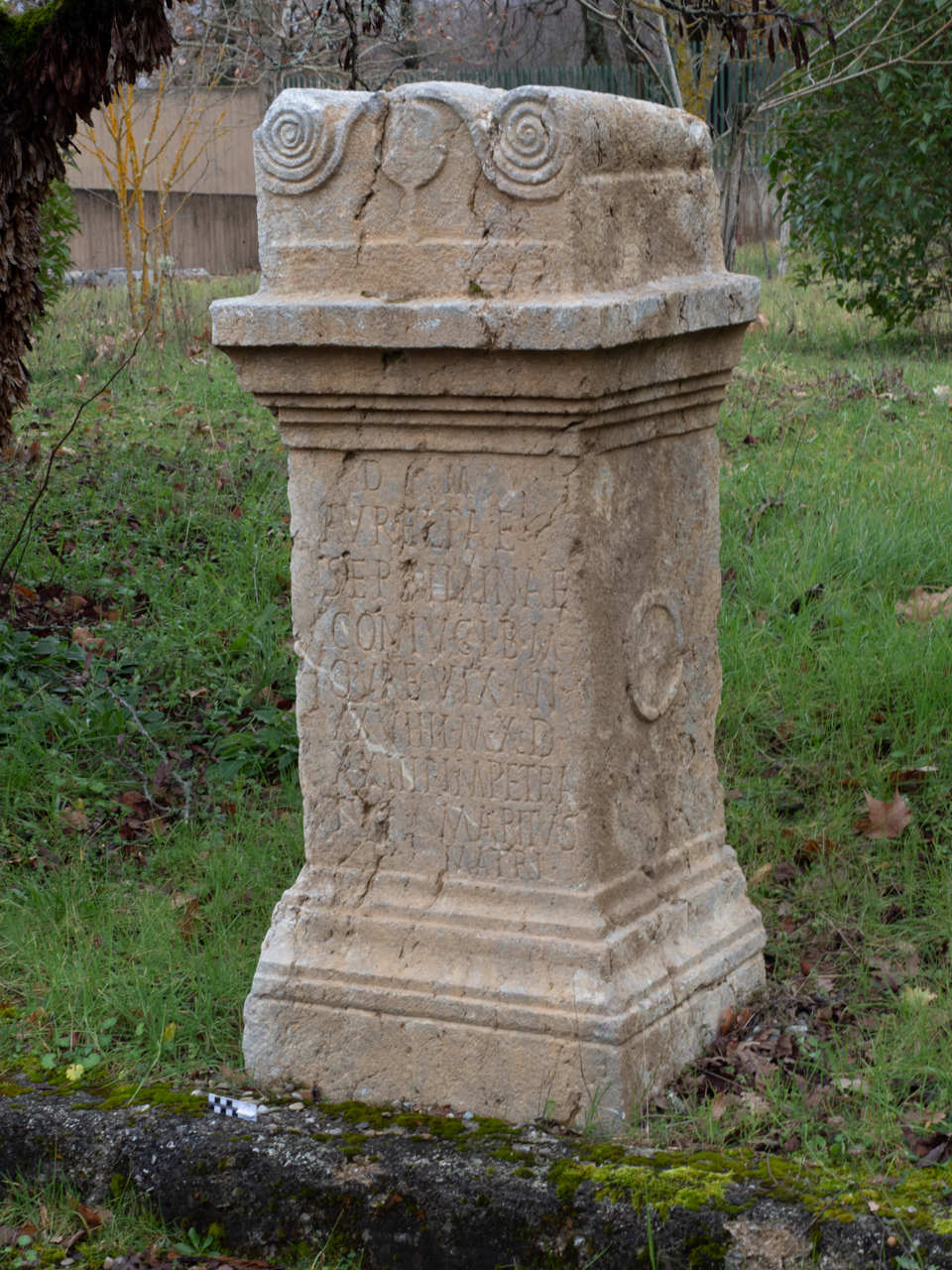 cippo/ funerario (III)