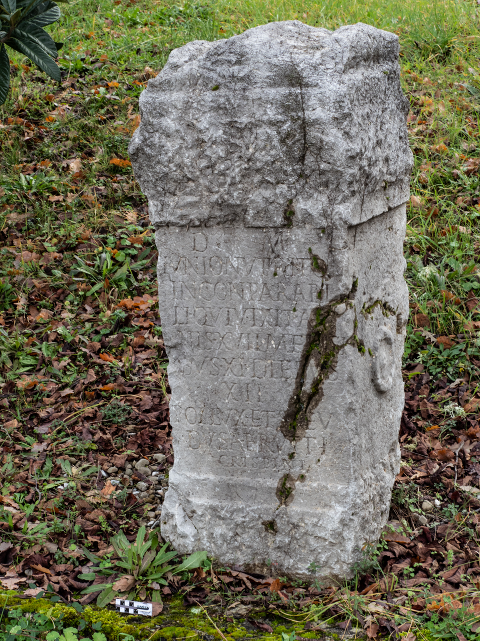 cippo/ funerario (fine/ inizio II-III)