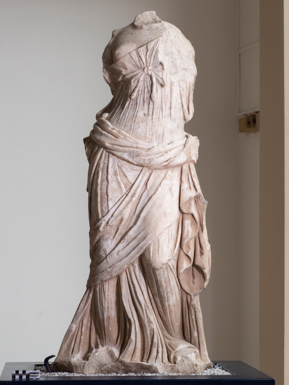 Ninfa (statua/ femminile) (Età romana)