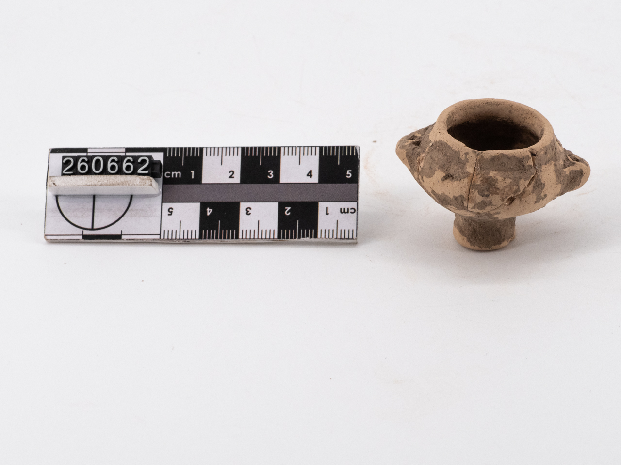 coppetta/ miniaturistica (IV a.C.-III a.C)