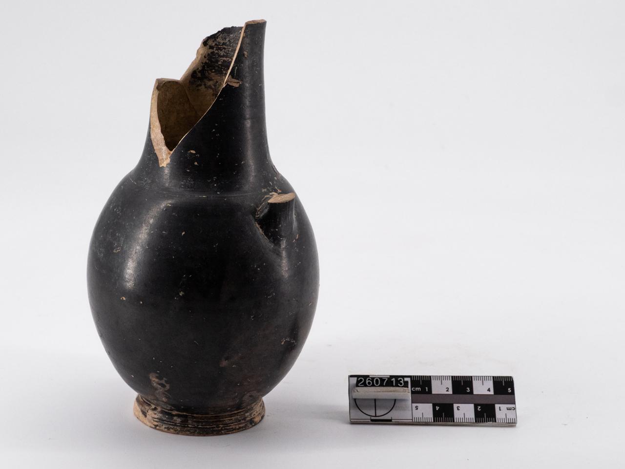 brocca/ frammento (IV a.C)