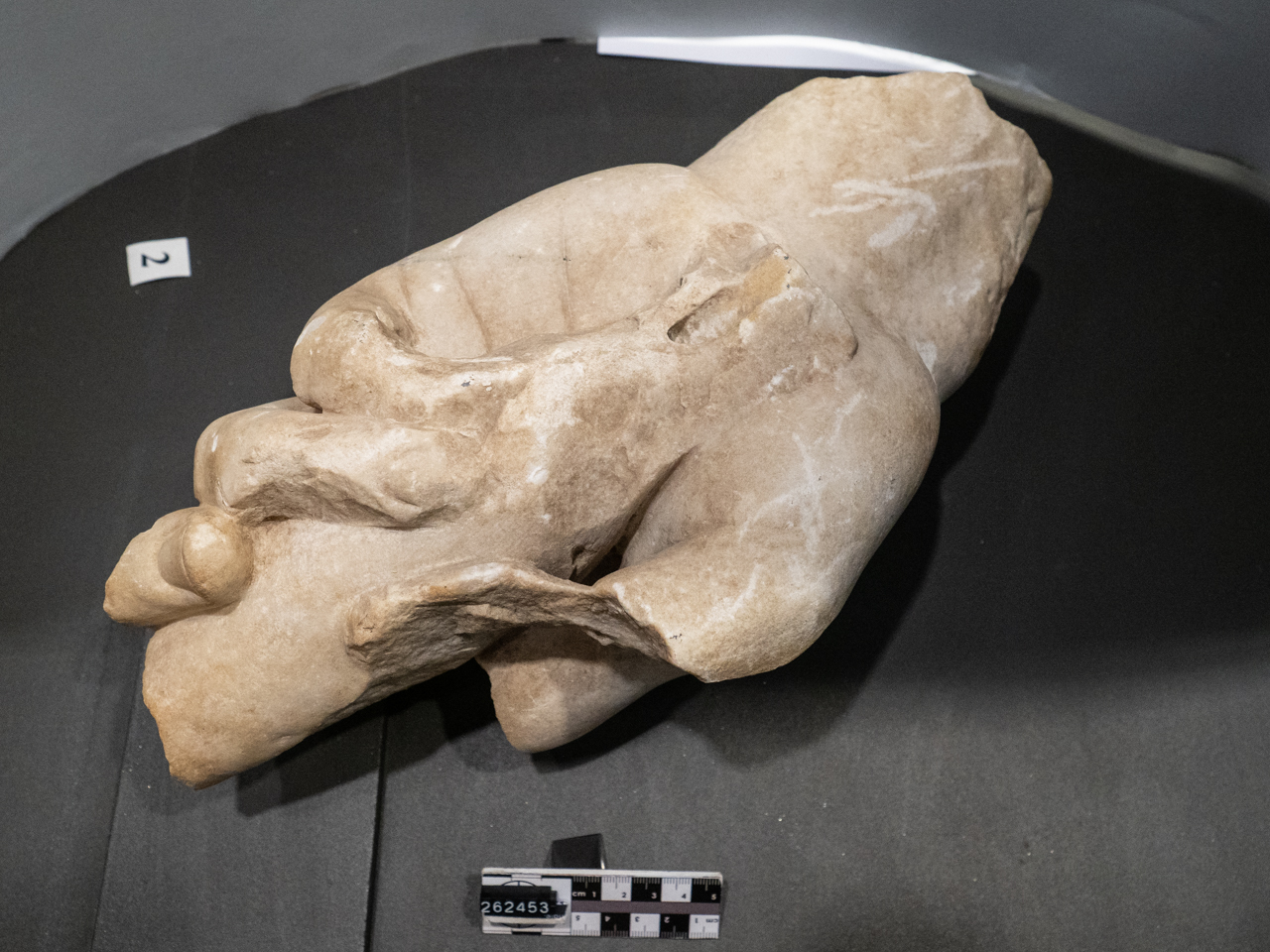statua/ mano (Età romana)