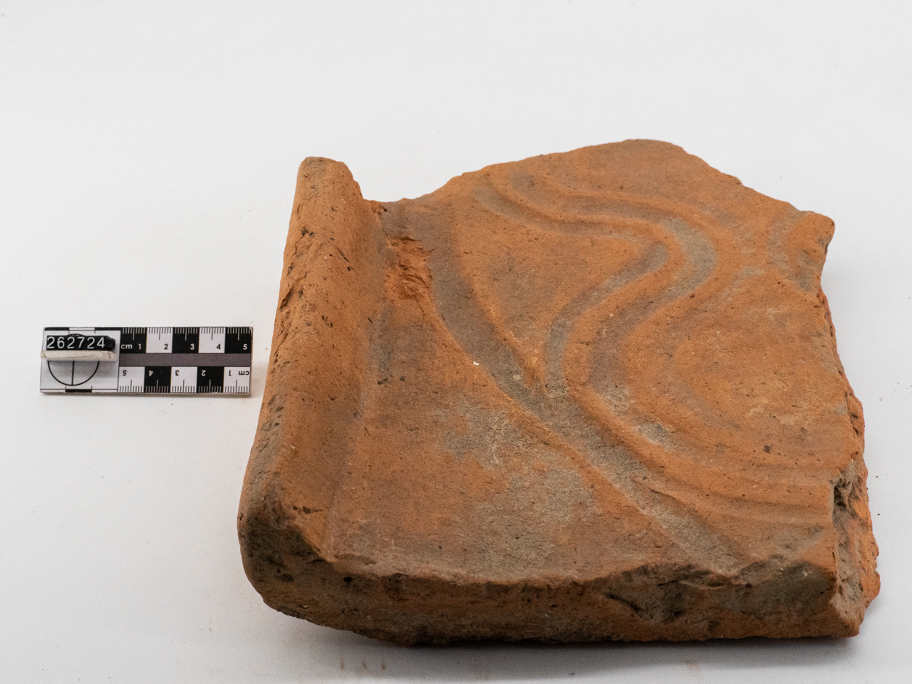 tegola/ decorata, frammento (II a.C.-I)