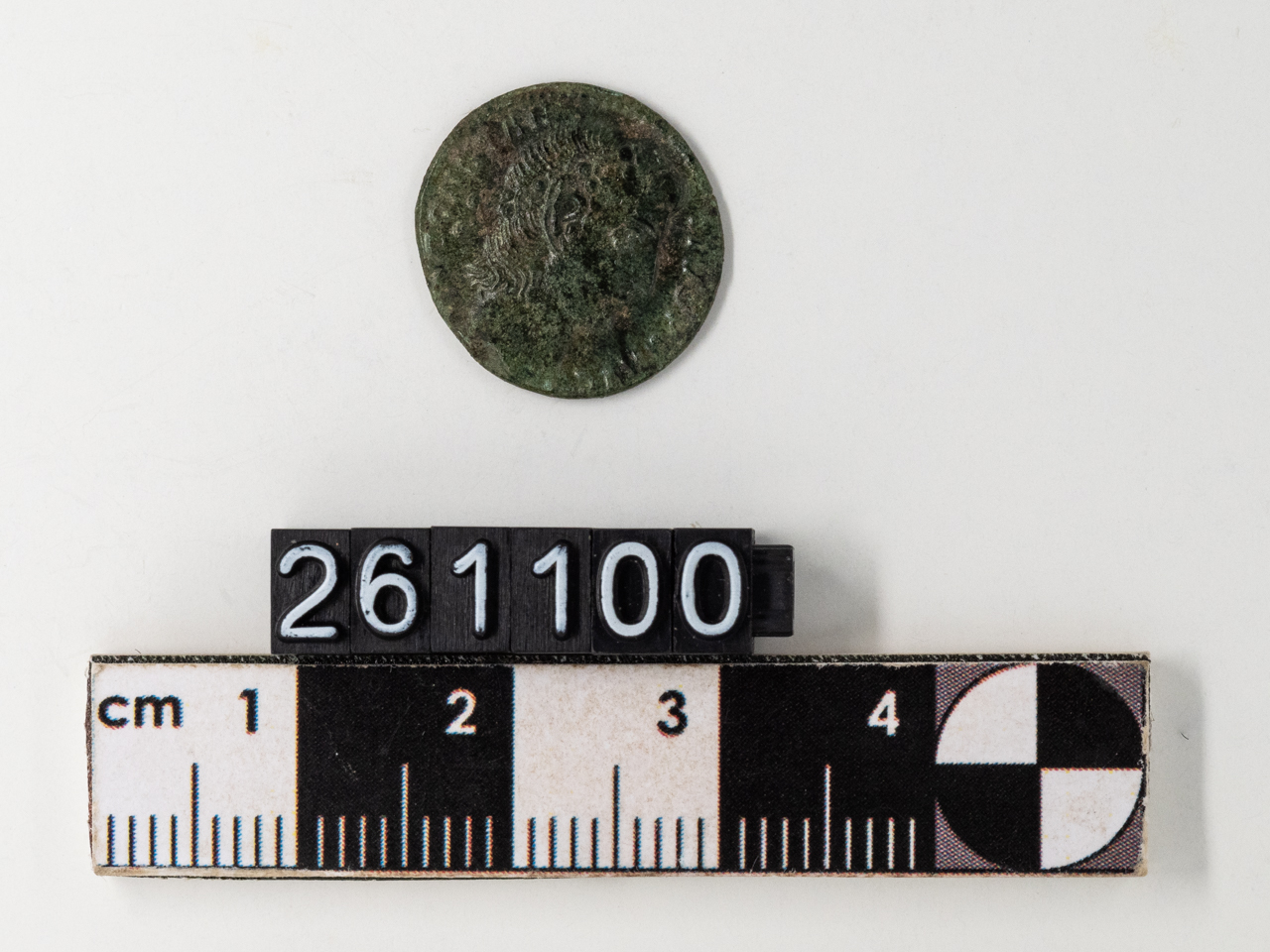 moneta - AE4 (metà IV)