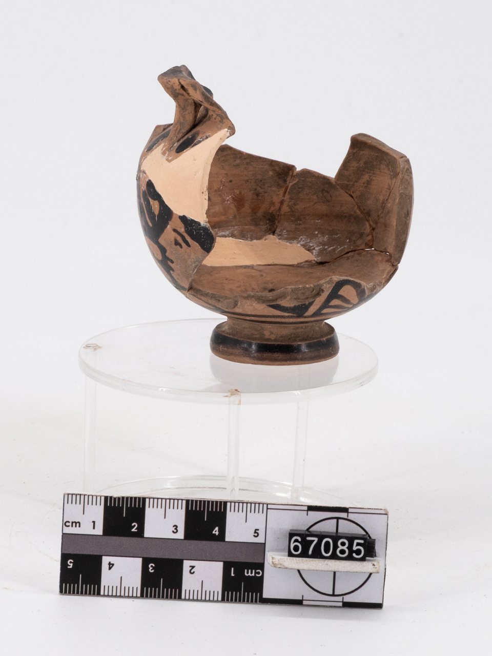 pisside (fine/ inizio IV a.C.-III a.C)