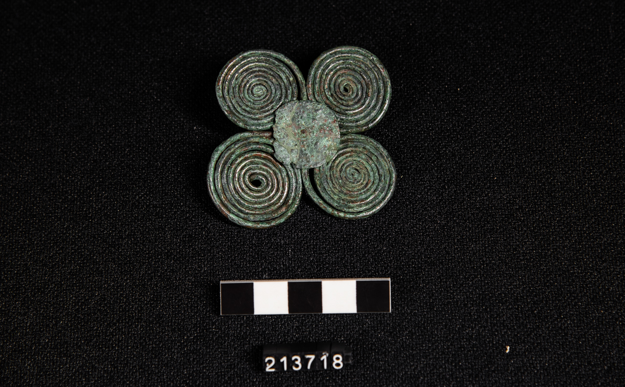 fibula/ a quattro spirali (SECOLI/ VIII a.C)