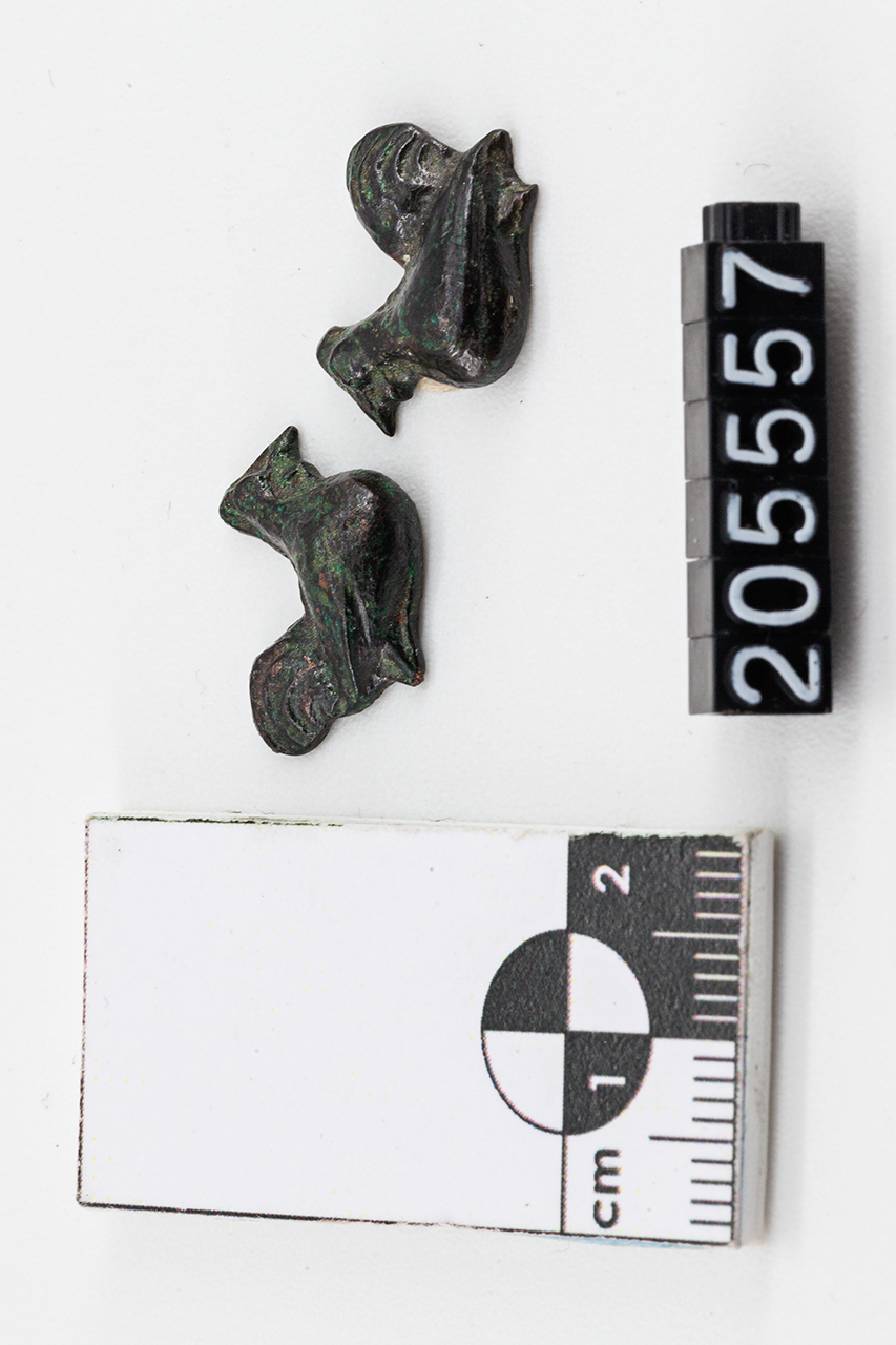 Coppia di teste di galletti (stampo) (SECOLI/ III a.C)