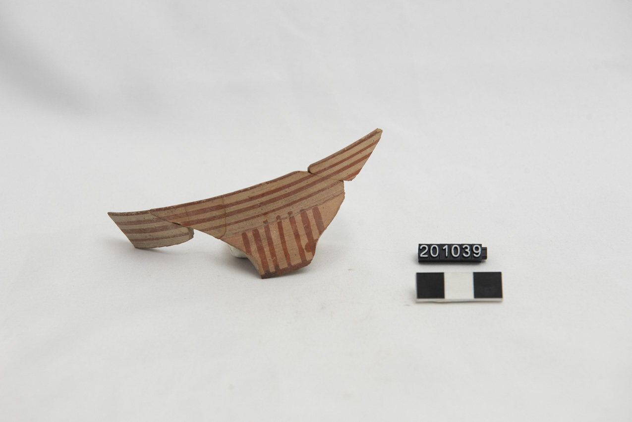 coppa/ orlo, parete - produzione locale (SECOLI/ VII a.C./ VI a.C)